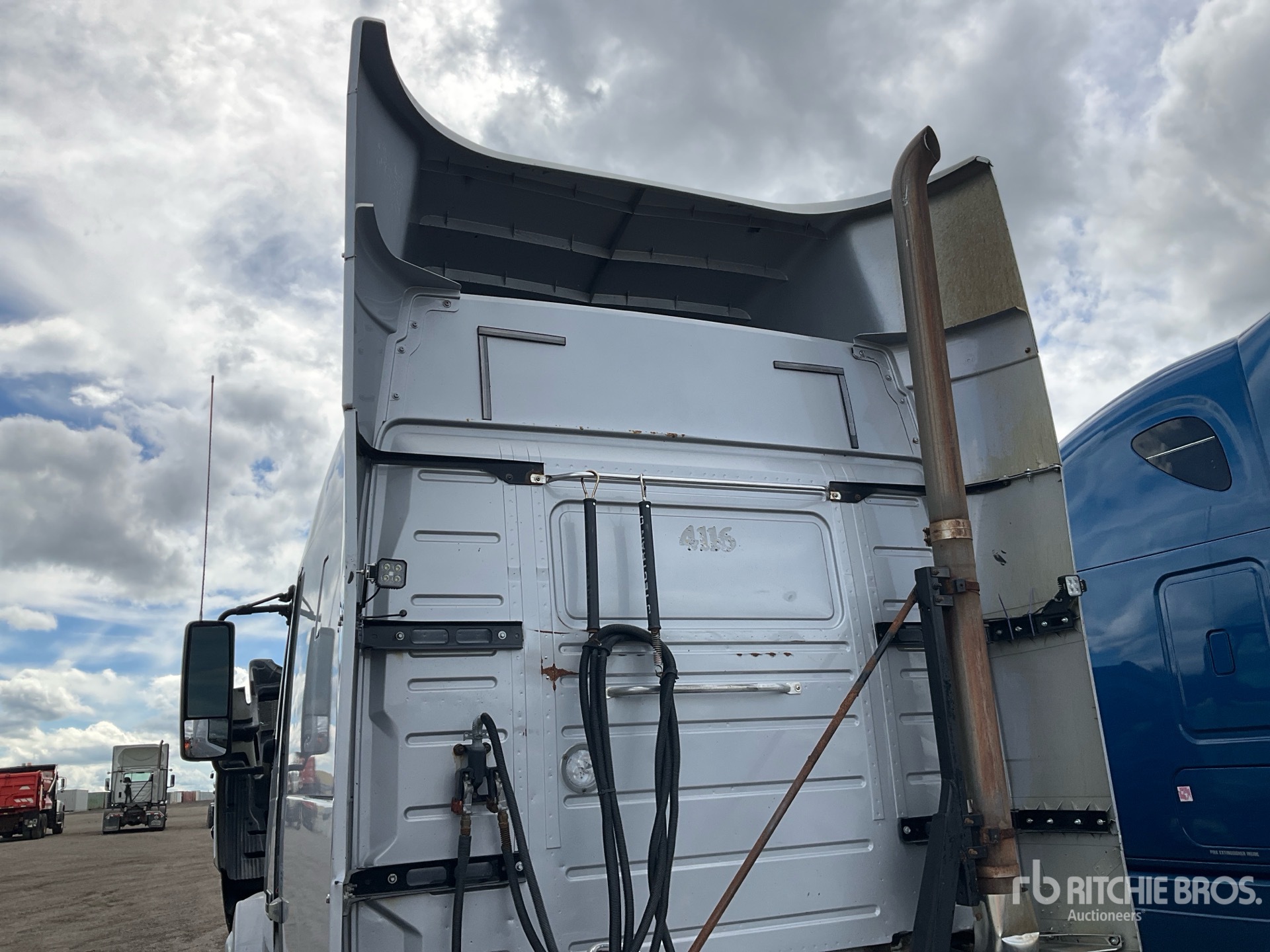 2013 Volvo VNL