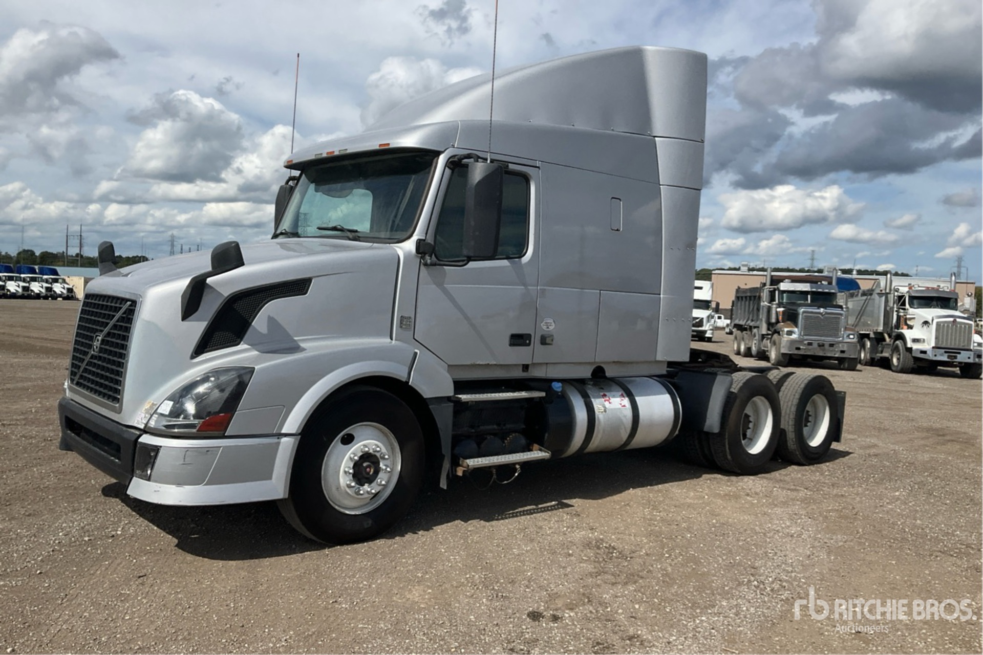 2013 Volvo VNL