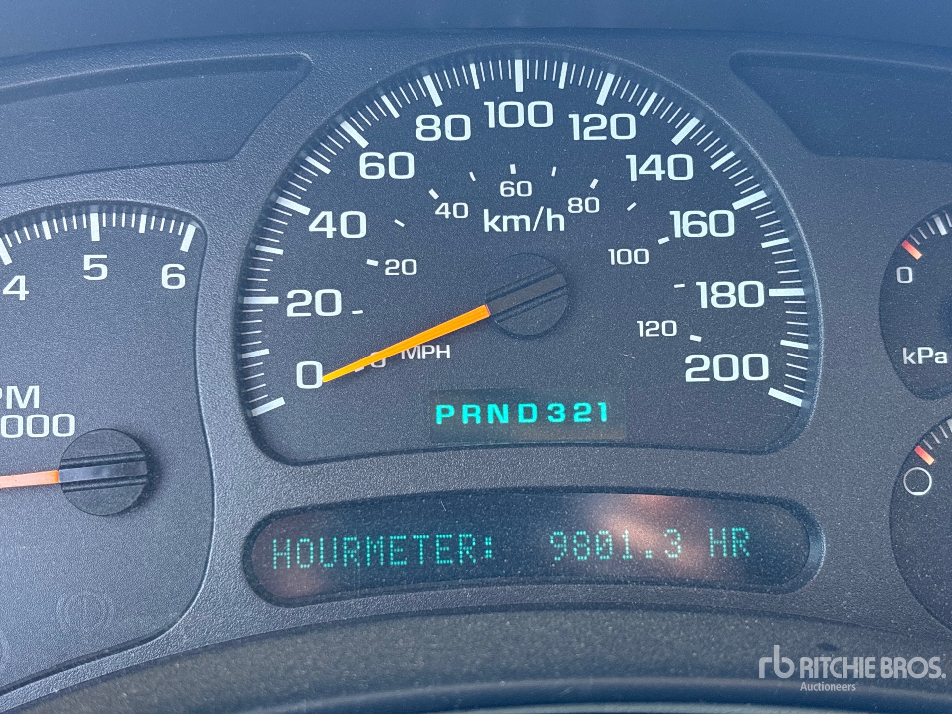 2005 GMC SIERRA 1500 HD