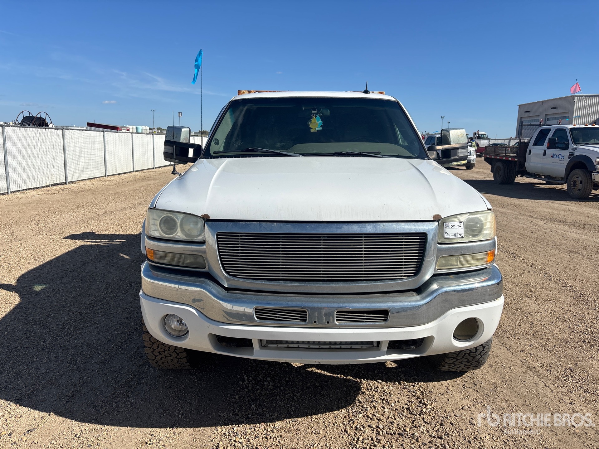 2005 GMC SIERRA 1500 HD