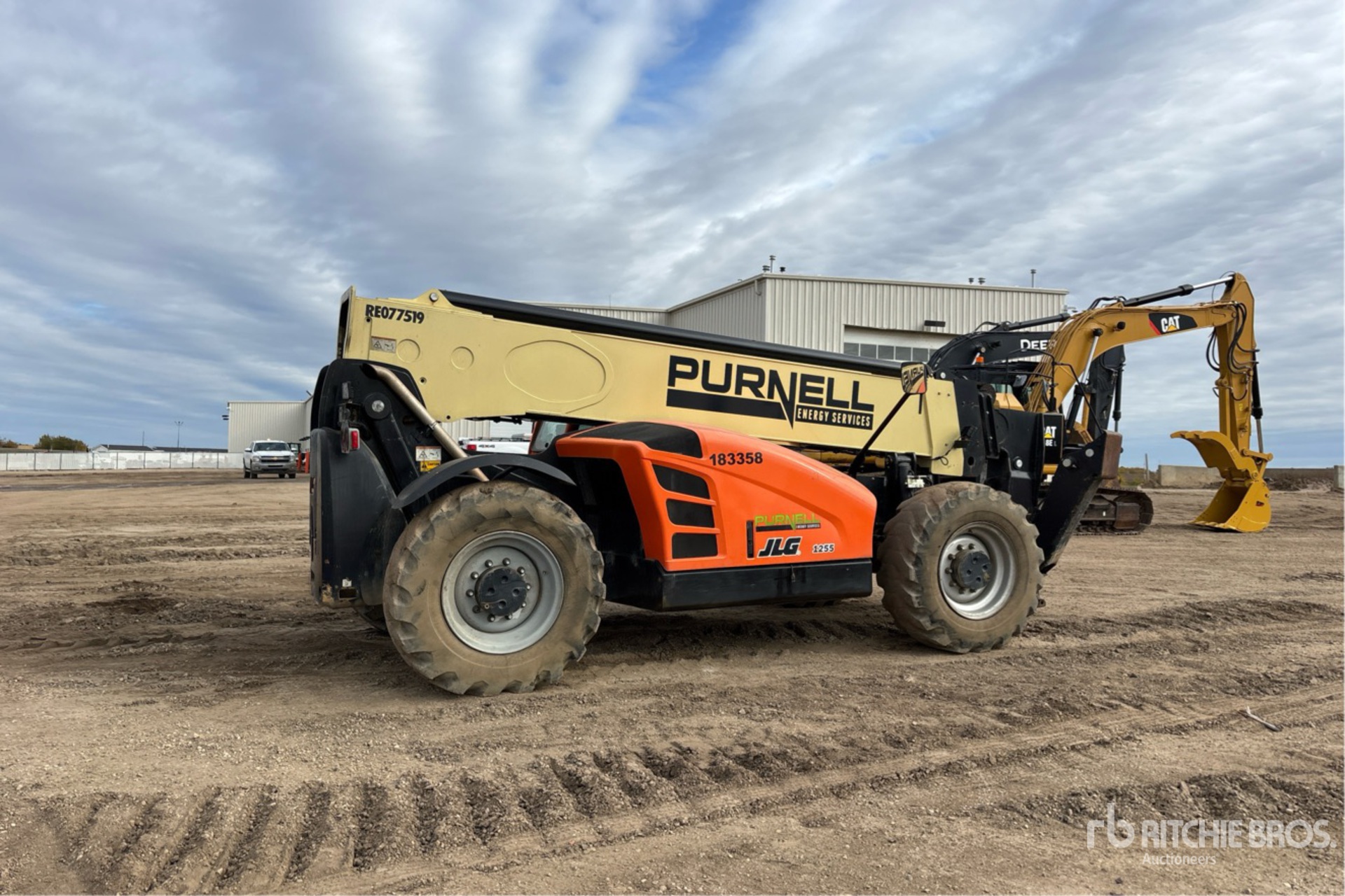 2016 JLG 1255