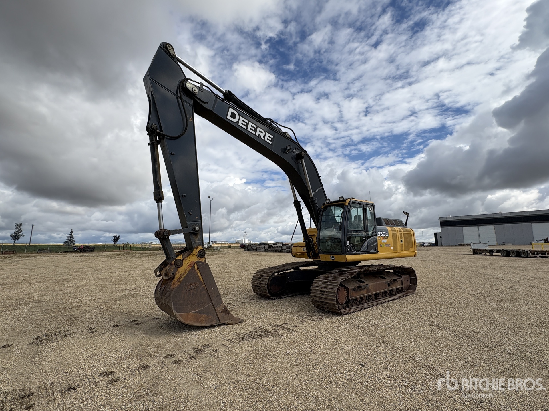 Photo of 2014 John Deere 350GLC