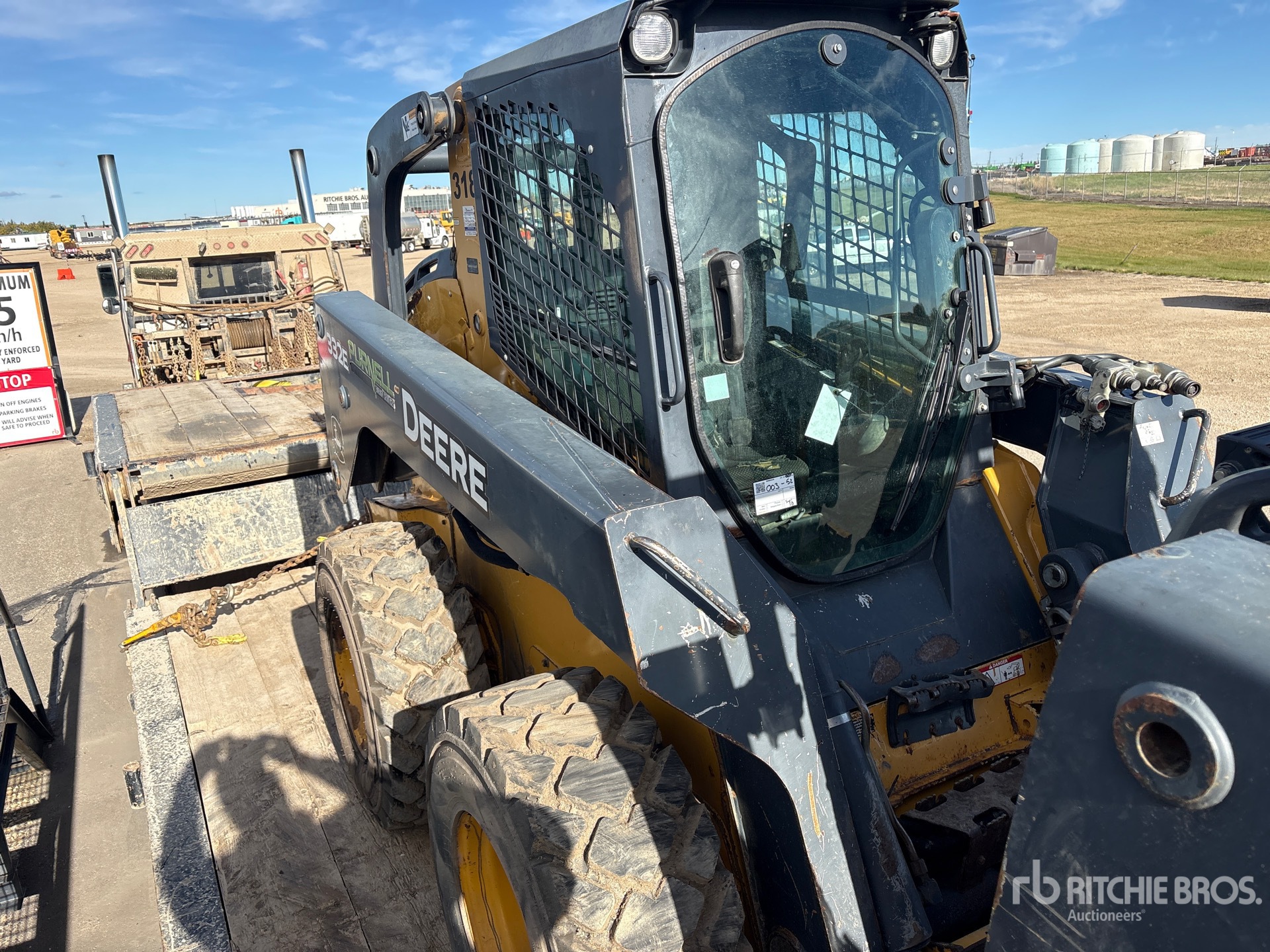 2014 John Deere 332E