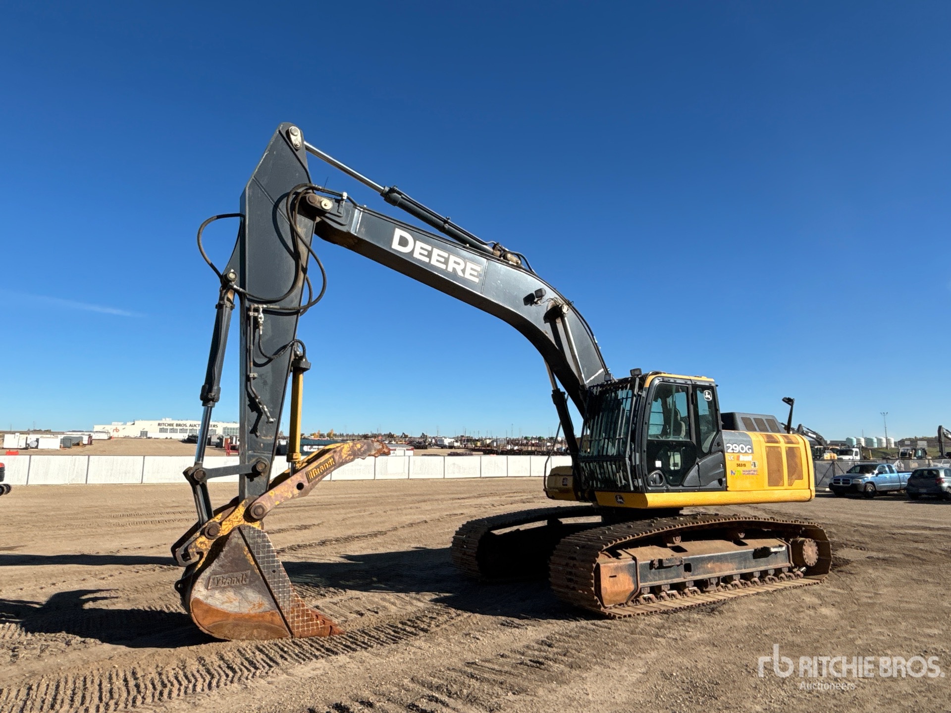 2015 John Deere 290G LC