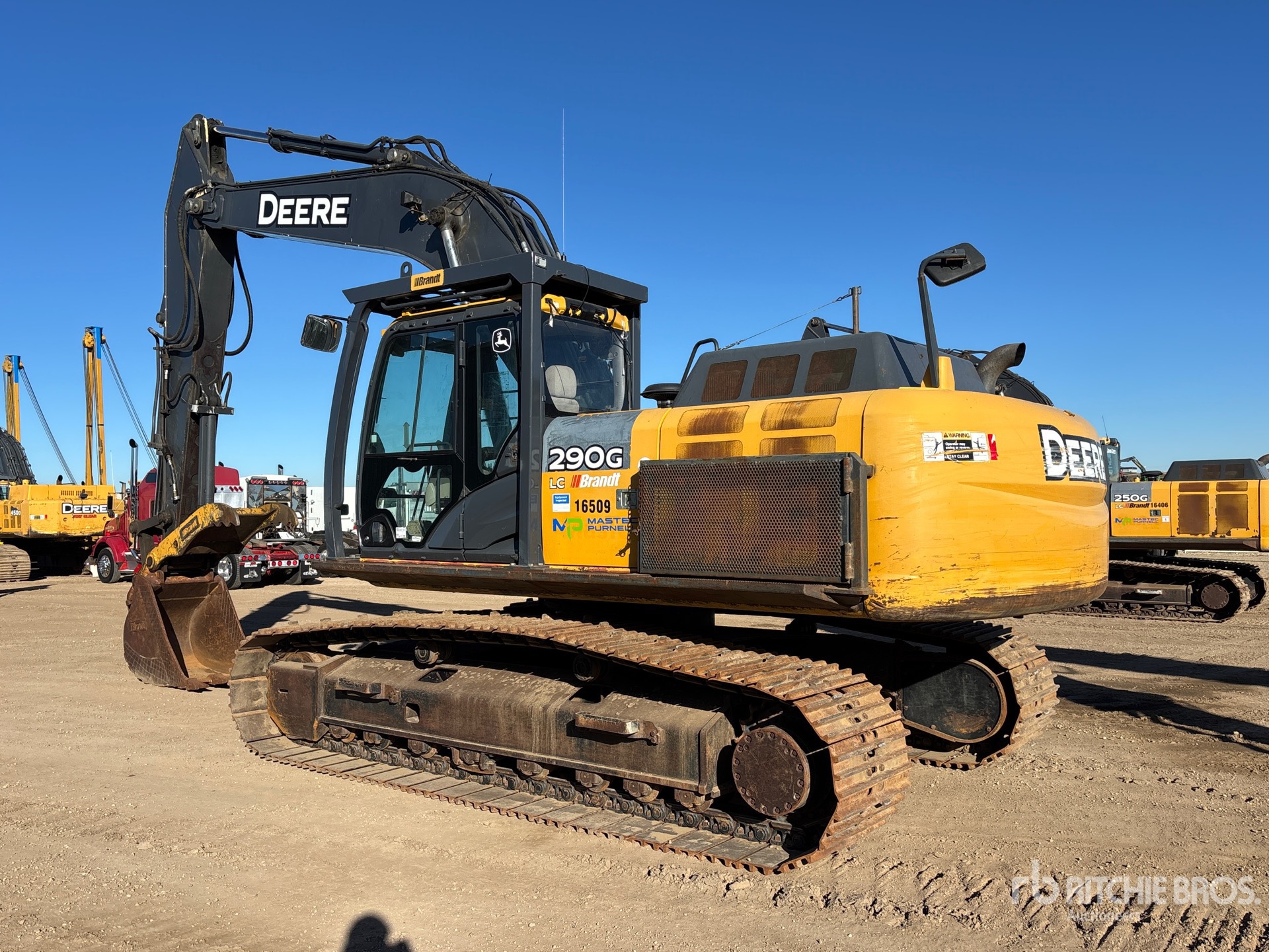 2015 John Deere 290G LC