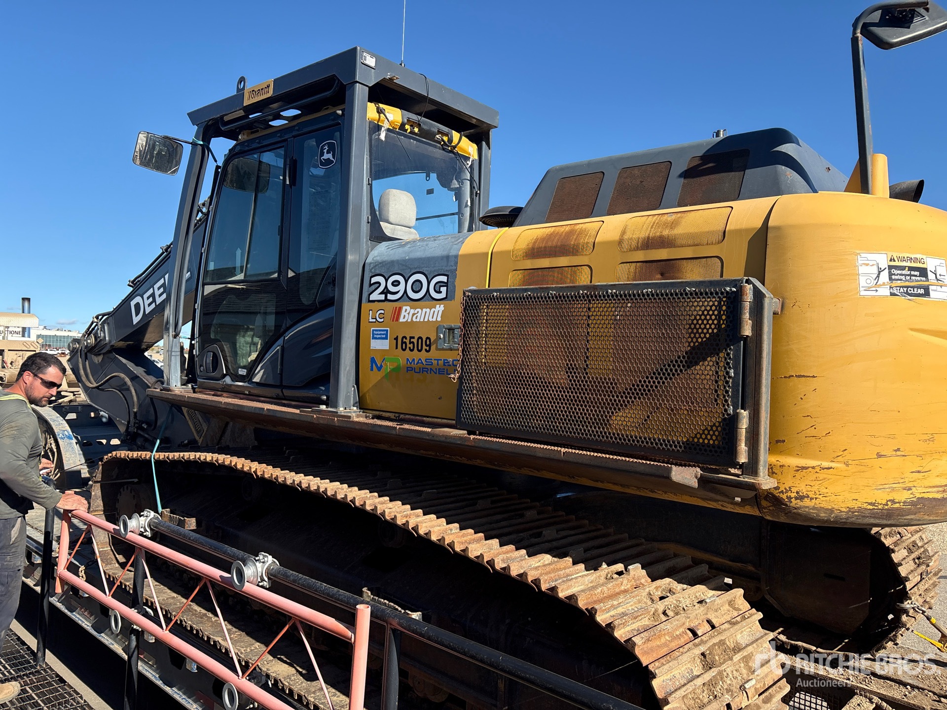 2015 John Deere 290G LC