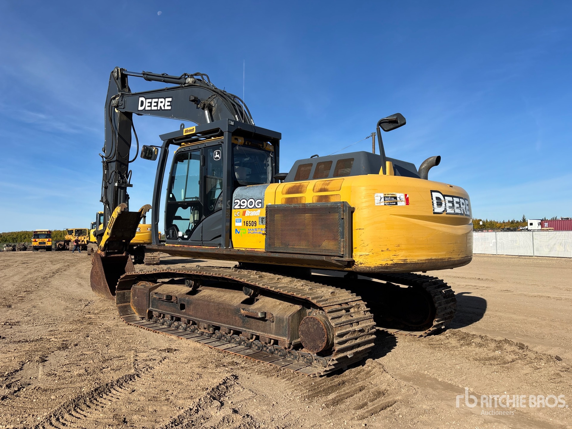 2015 John Deere 290G LC