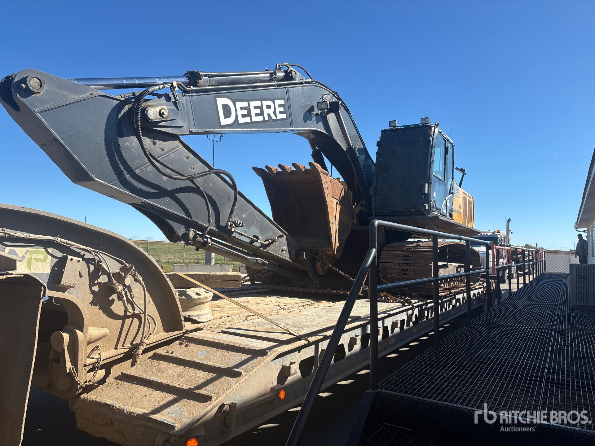 2012 John Deere 250G LC