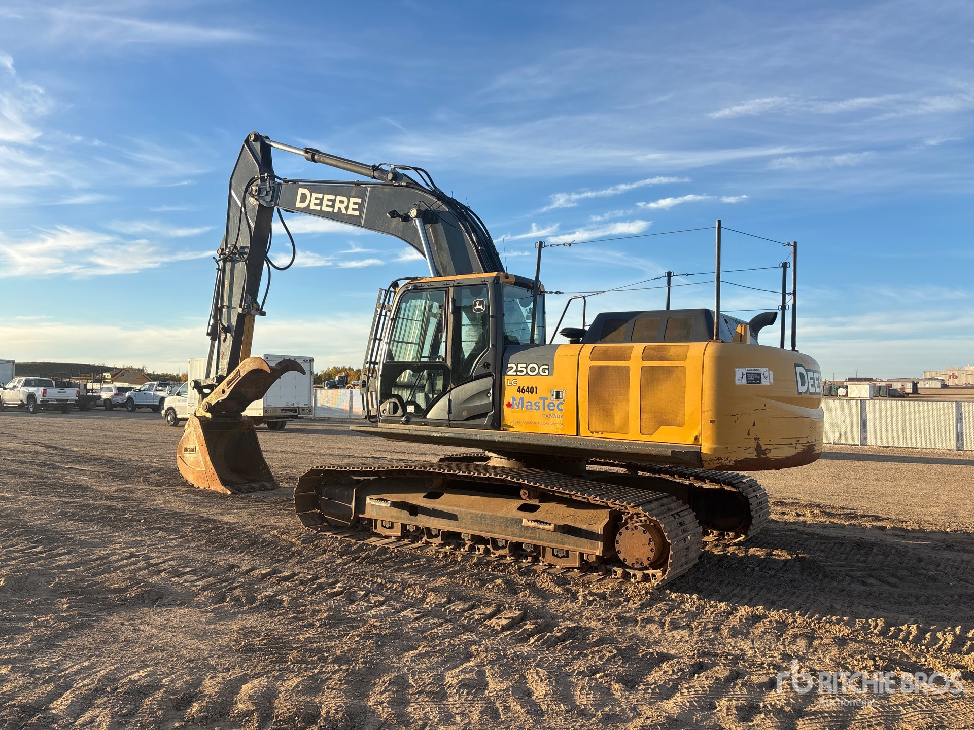 2011 John Deere 250G LC