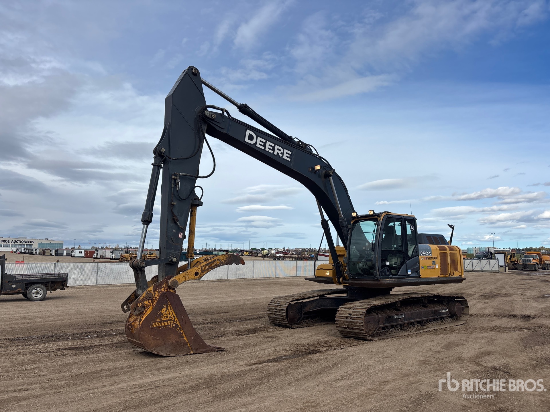2012 John Deere 250G LC