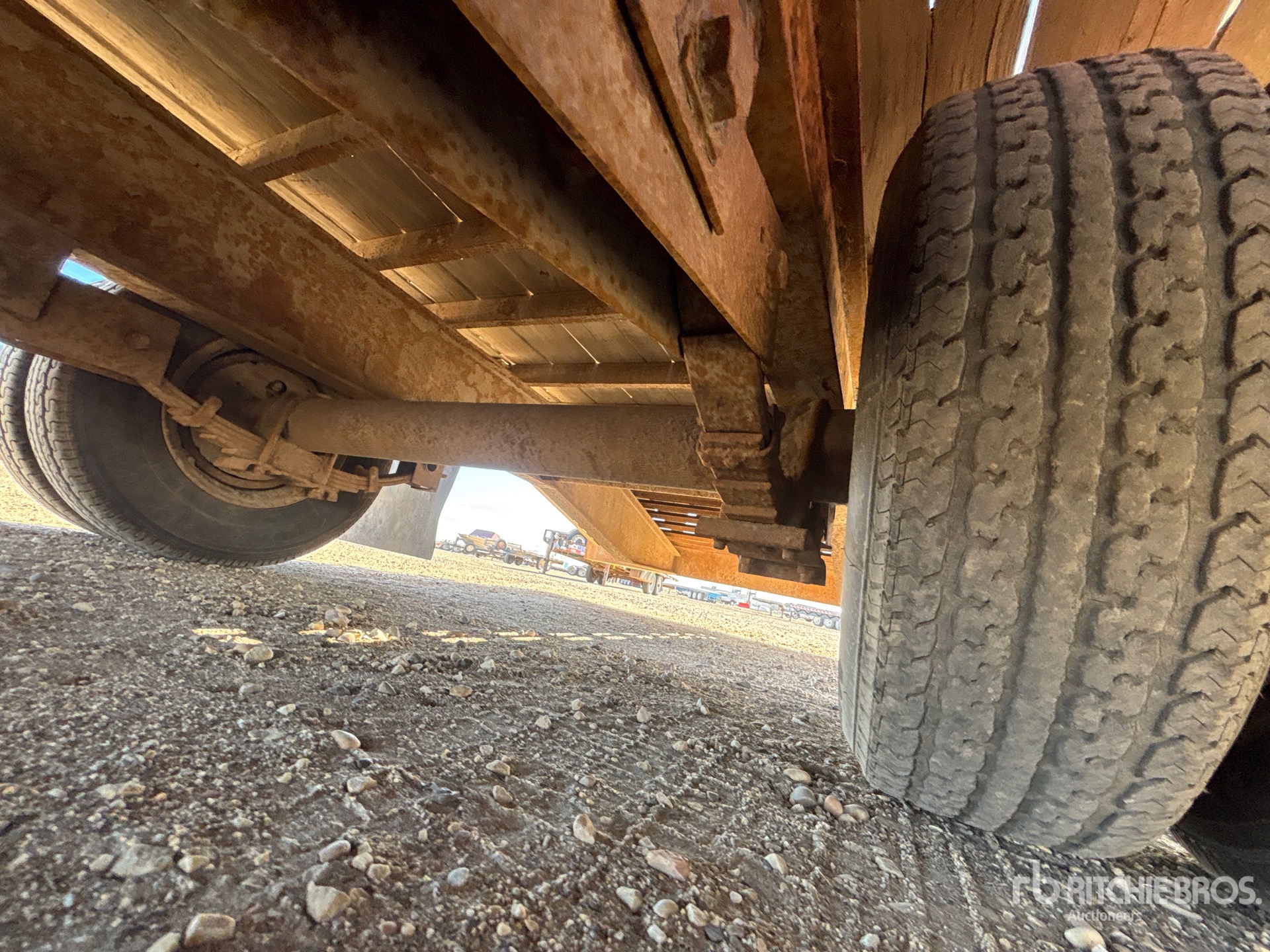 2013 Load Trail 30 ft T/A Gooseneck