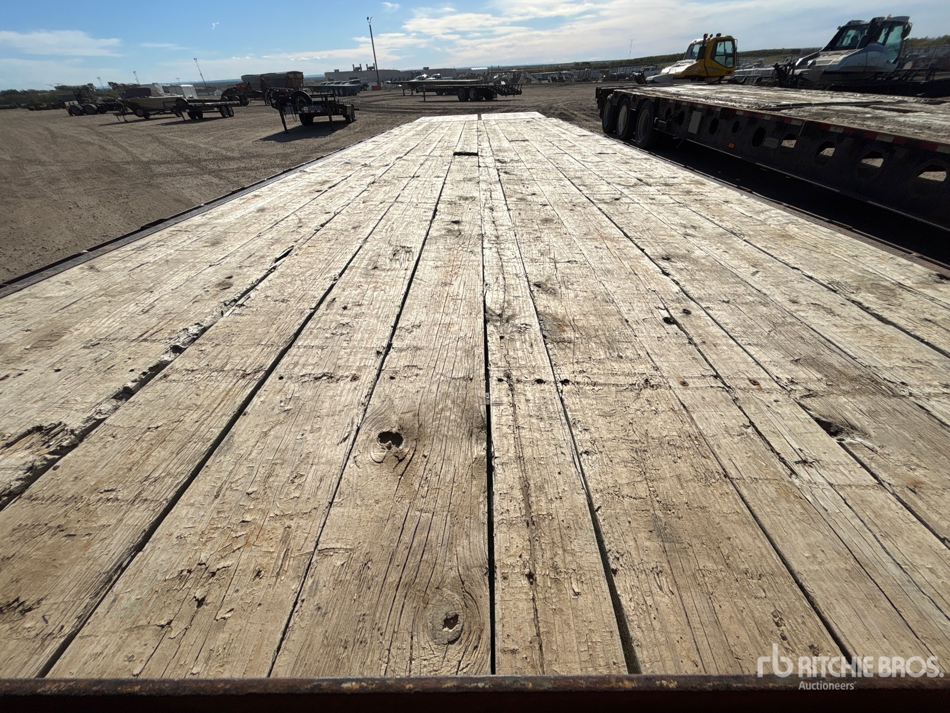 2013 Load Trail 30 ft T/A Gooseneck