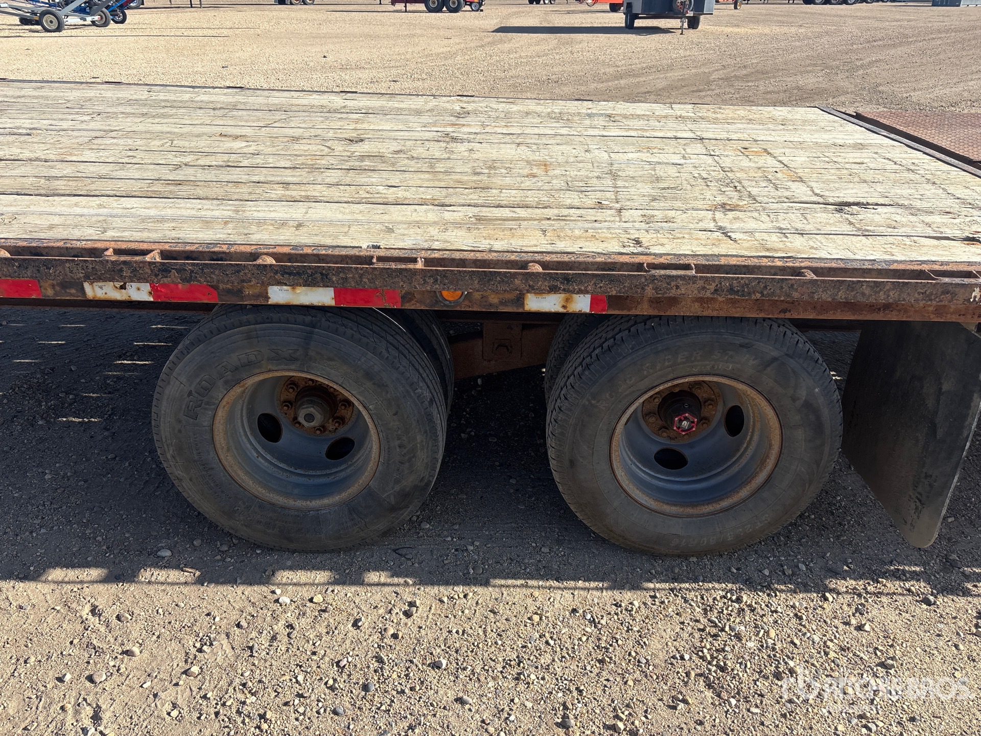2013 Load Trail 30 ft T/A Gooseneck