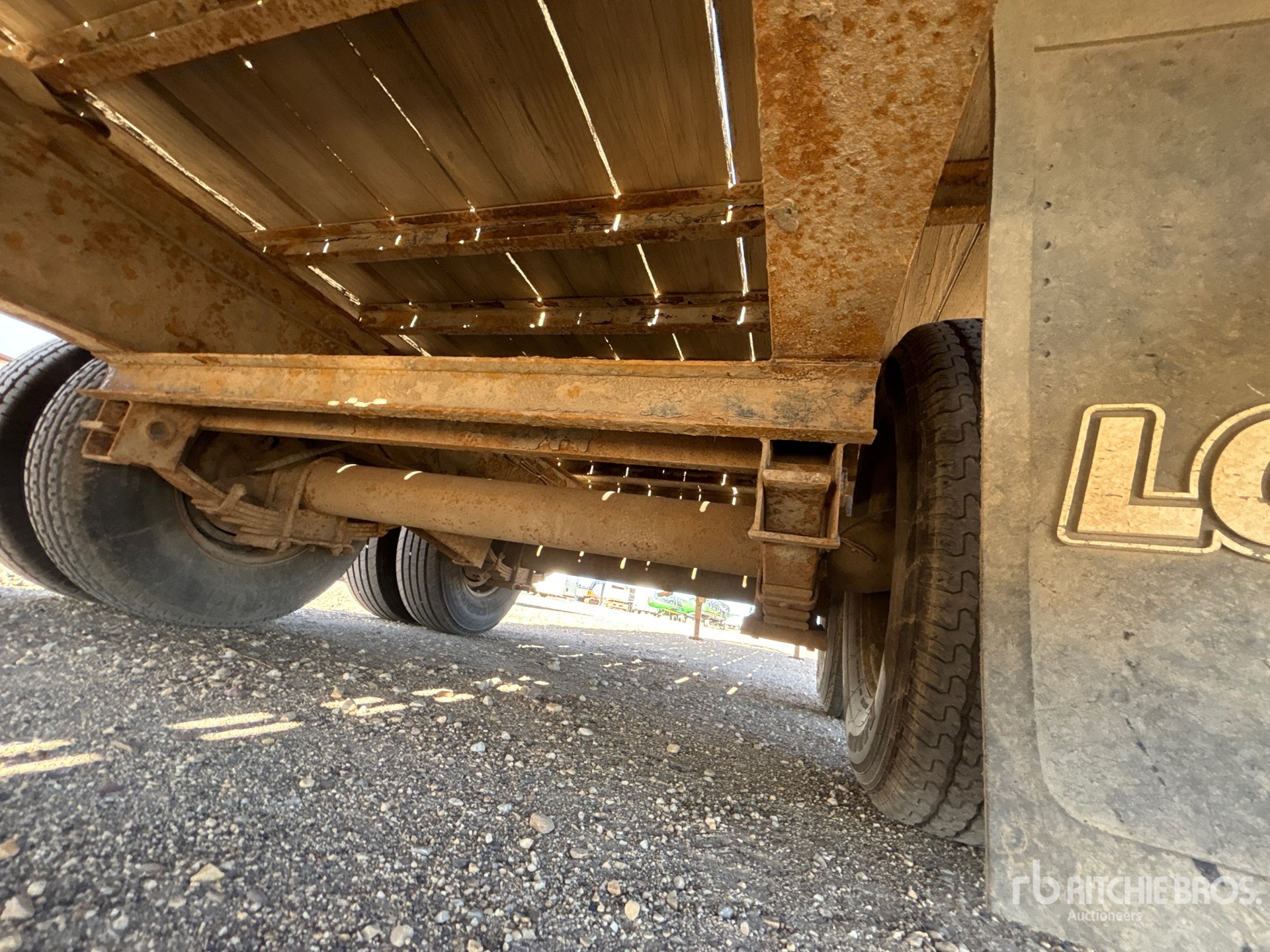 2013 Load Trail 30 ft T/A Gooseneck