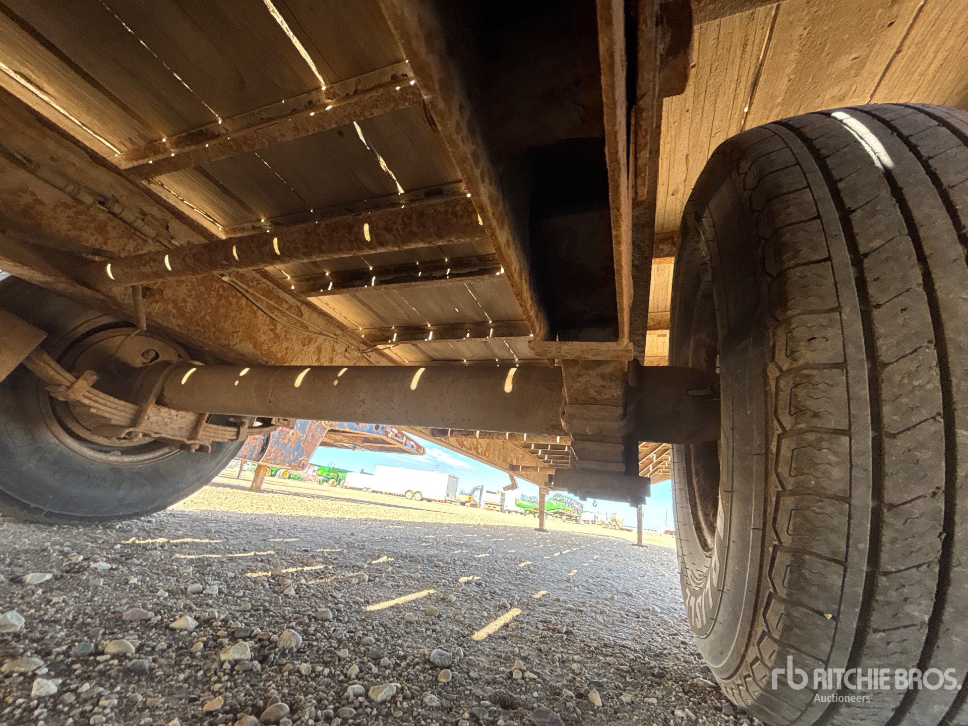 2013 Load Trail 30 ft T/A Gooseneck