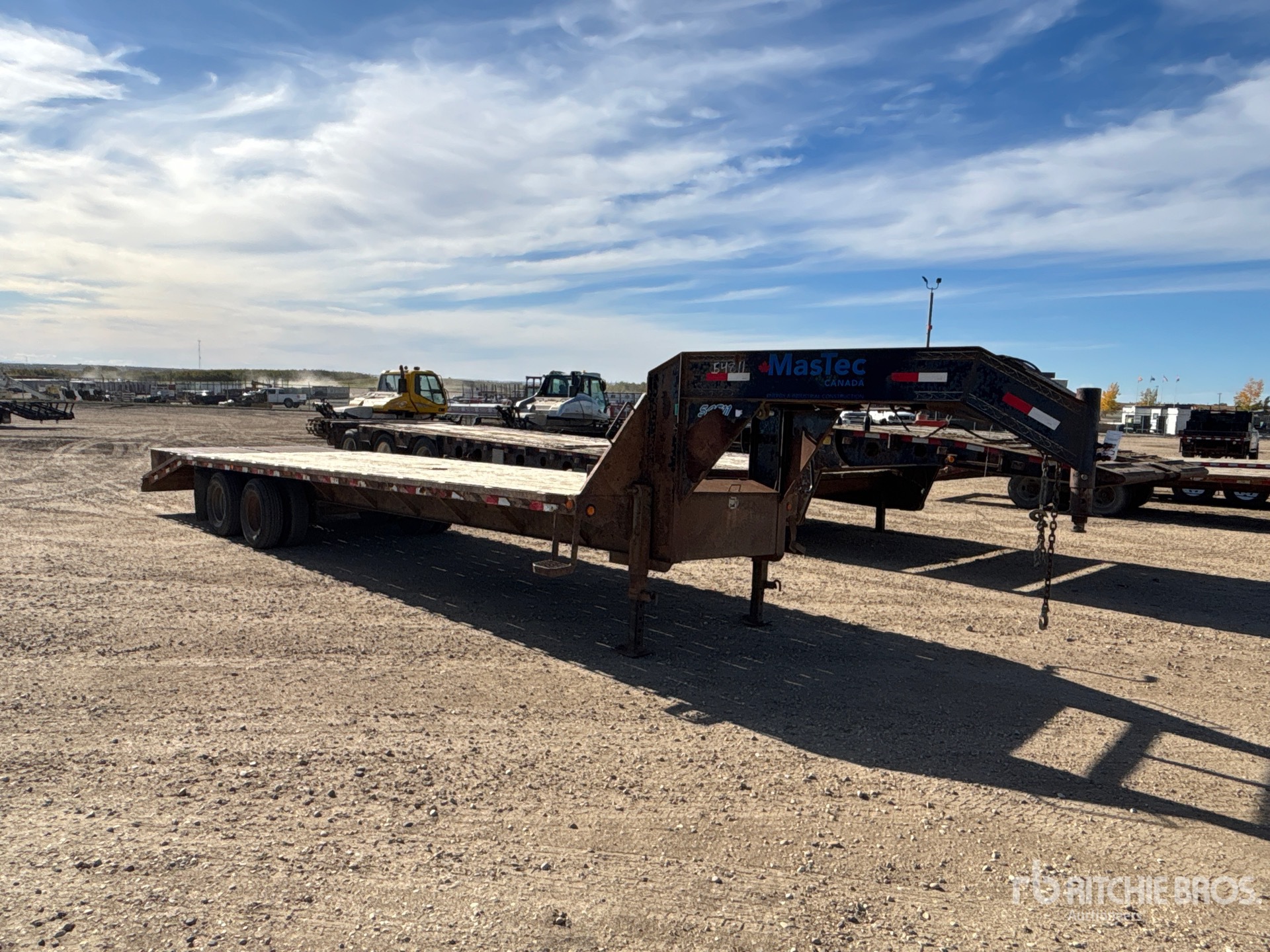2013 Load Trail 30 ft T/A Gooseneck