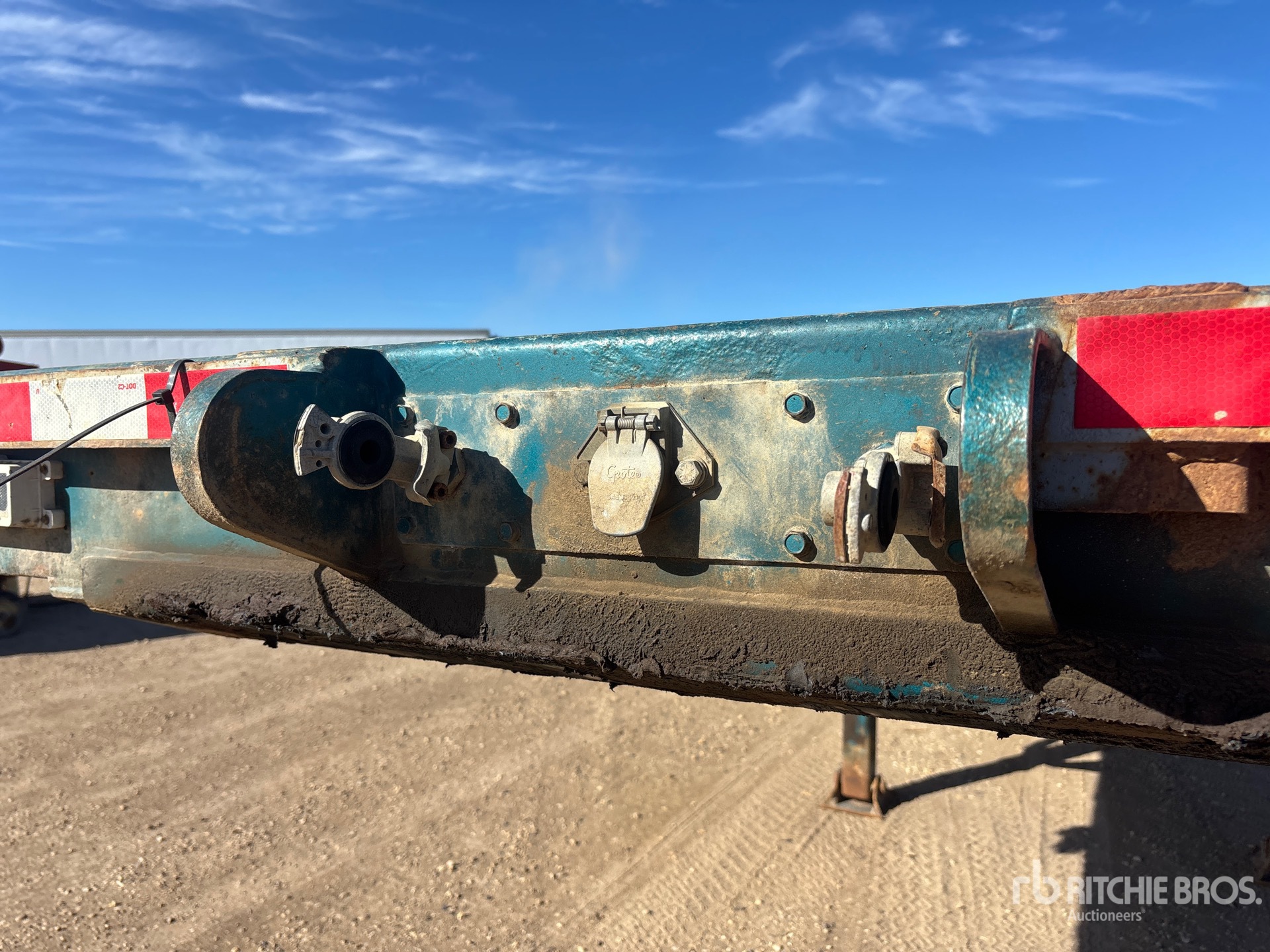 1998 Load King 48 ft Tri/A