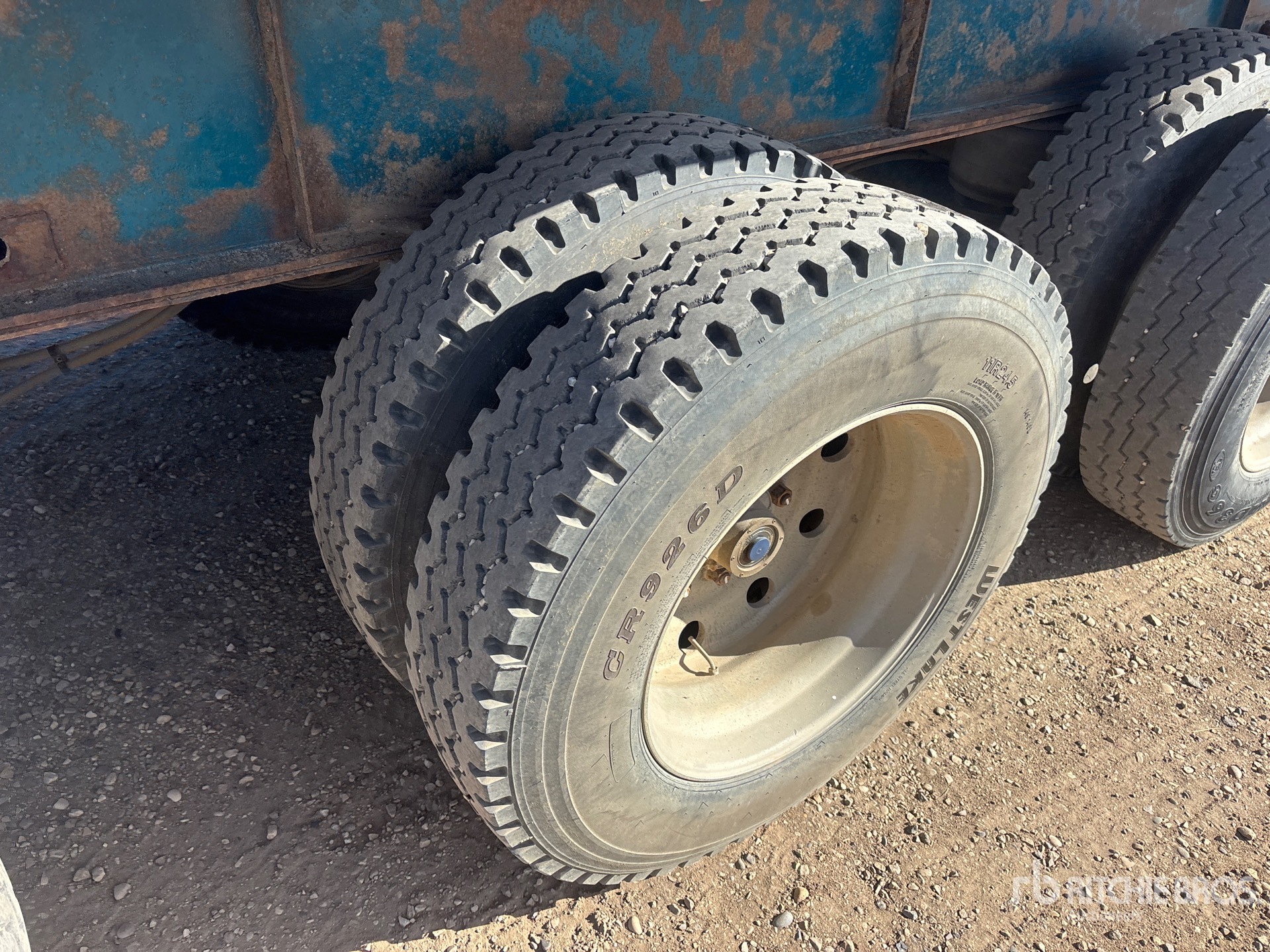 1998 Load King 48 ft Tri/A