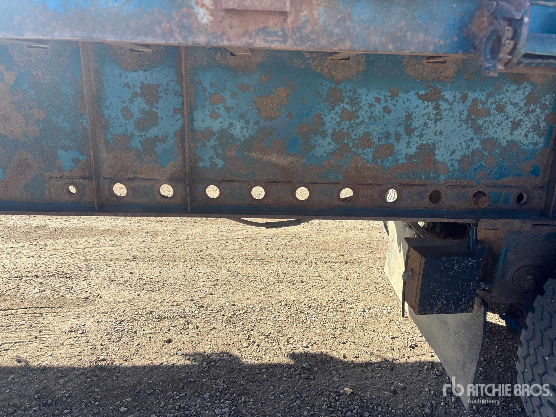 1998 Load King 48 ft Tri/A