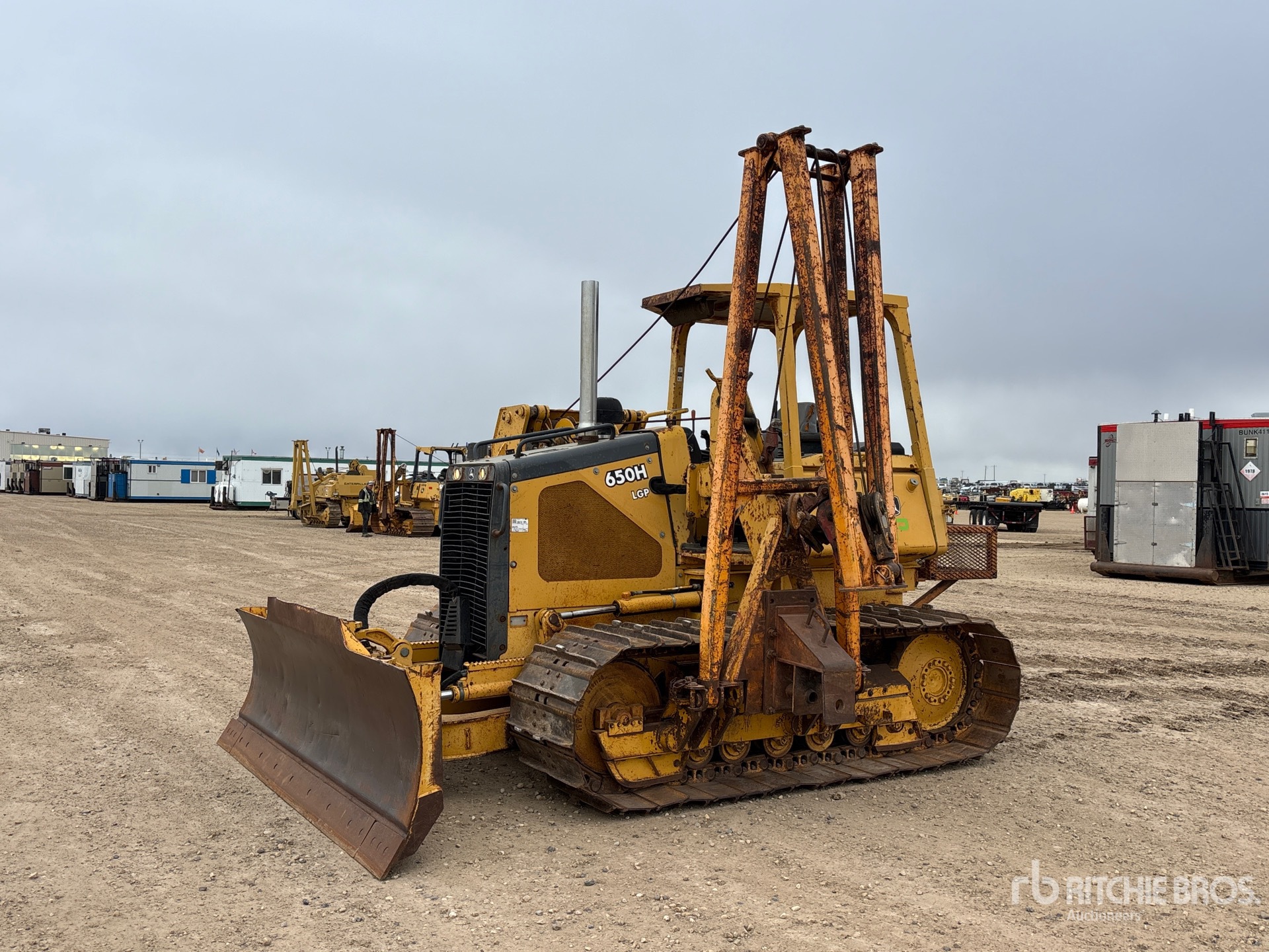 Photo of 2003 John Deere 650H LGP