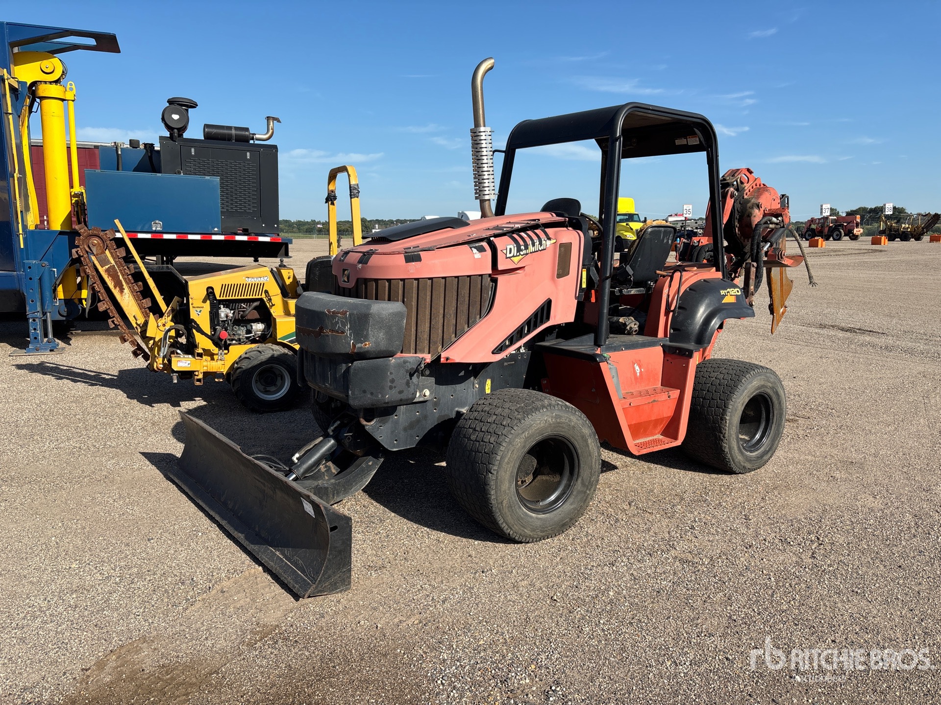 Photo of 2014 Ditch Witch RT120