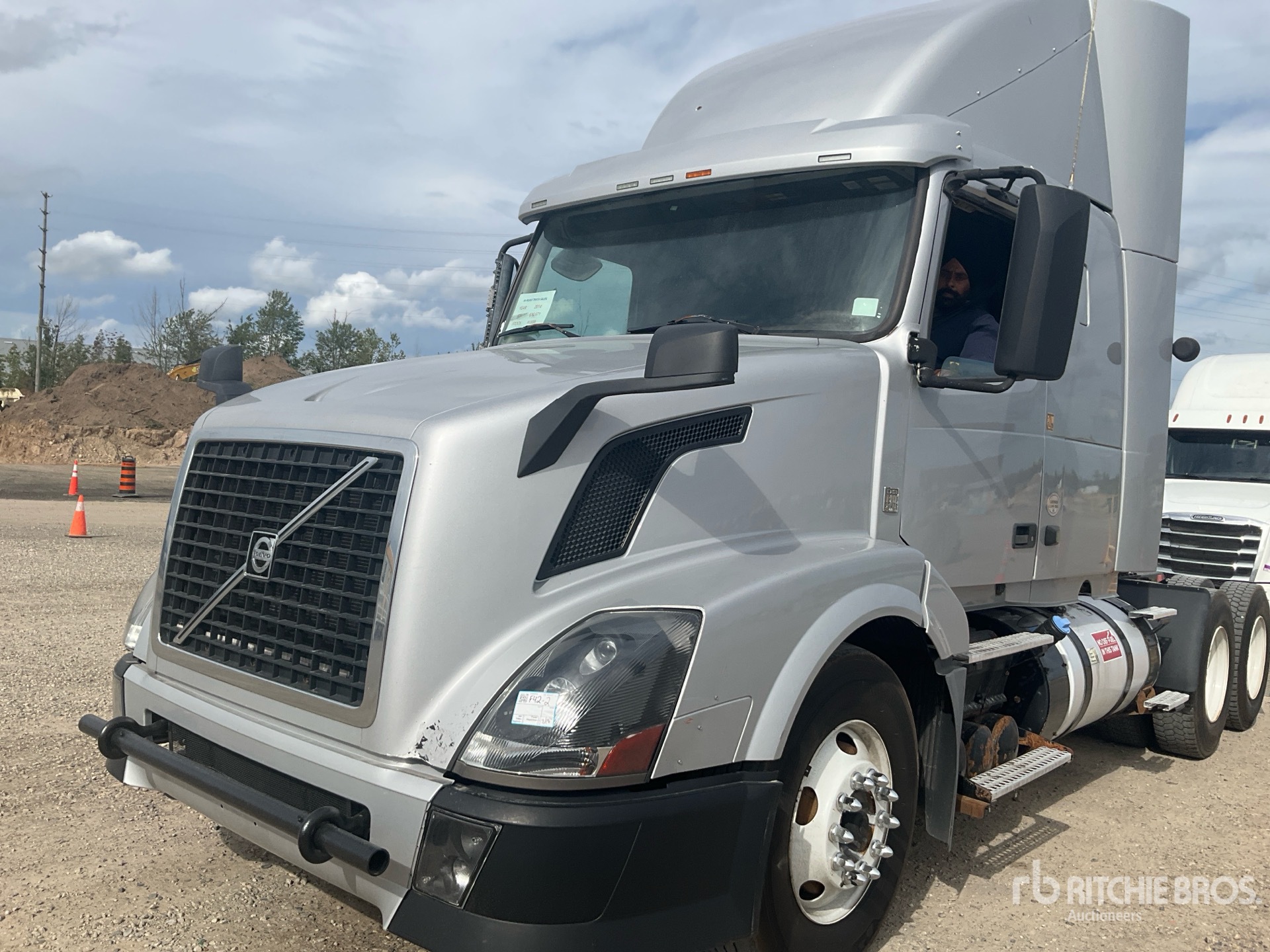 2014 Volvo VNL