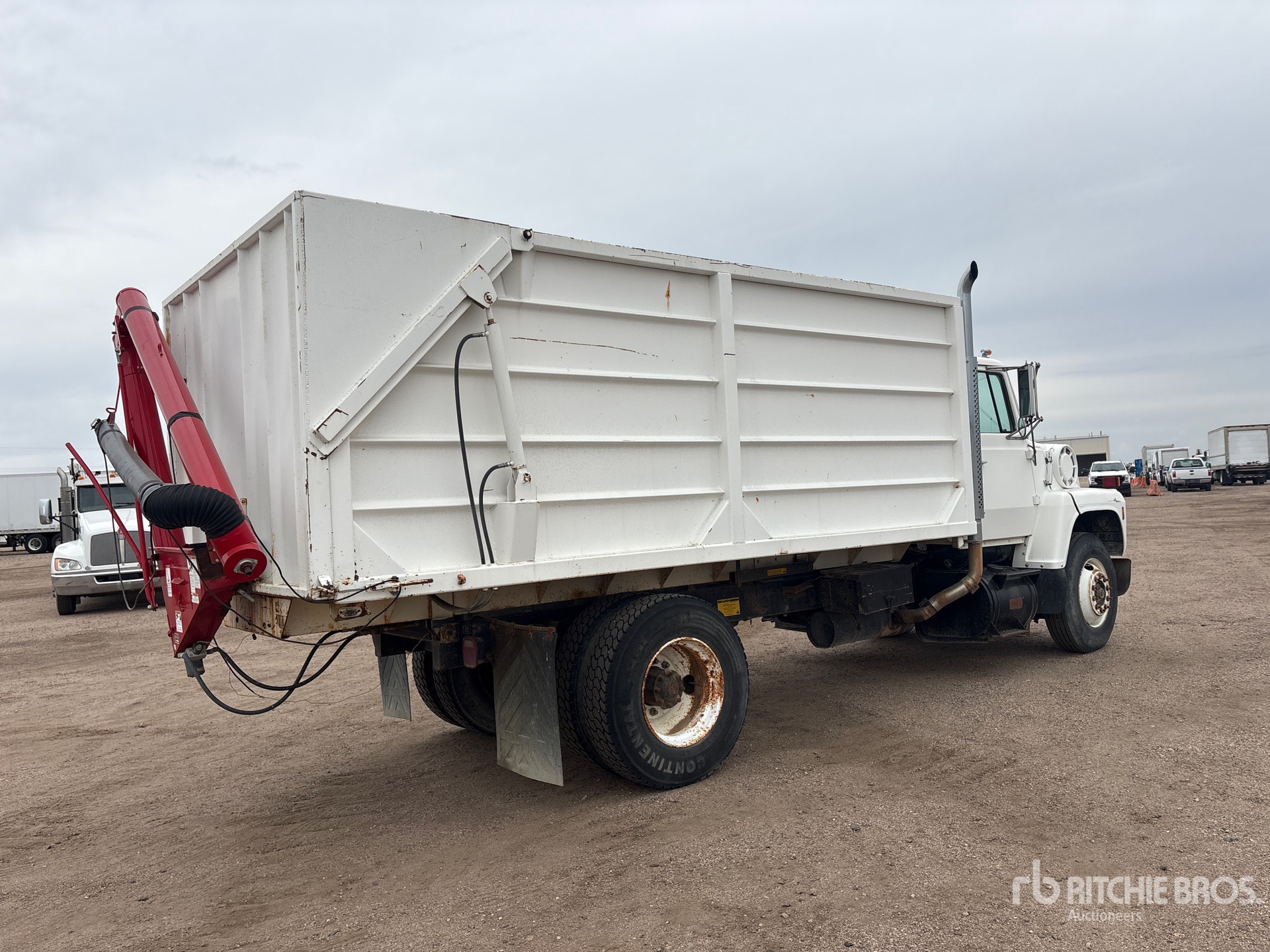 1987 Ford L8000