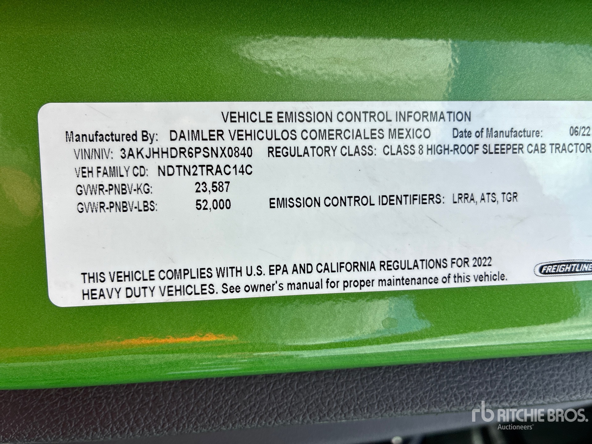2023 Freightliner CASCADIA 126