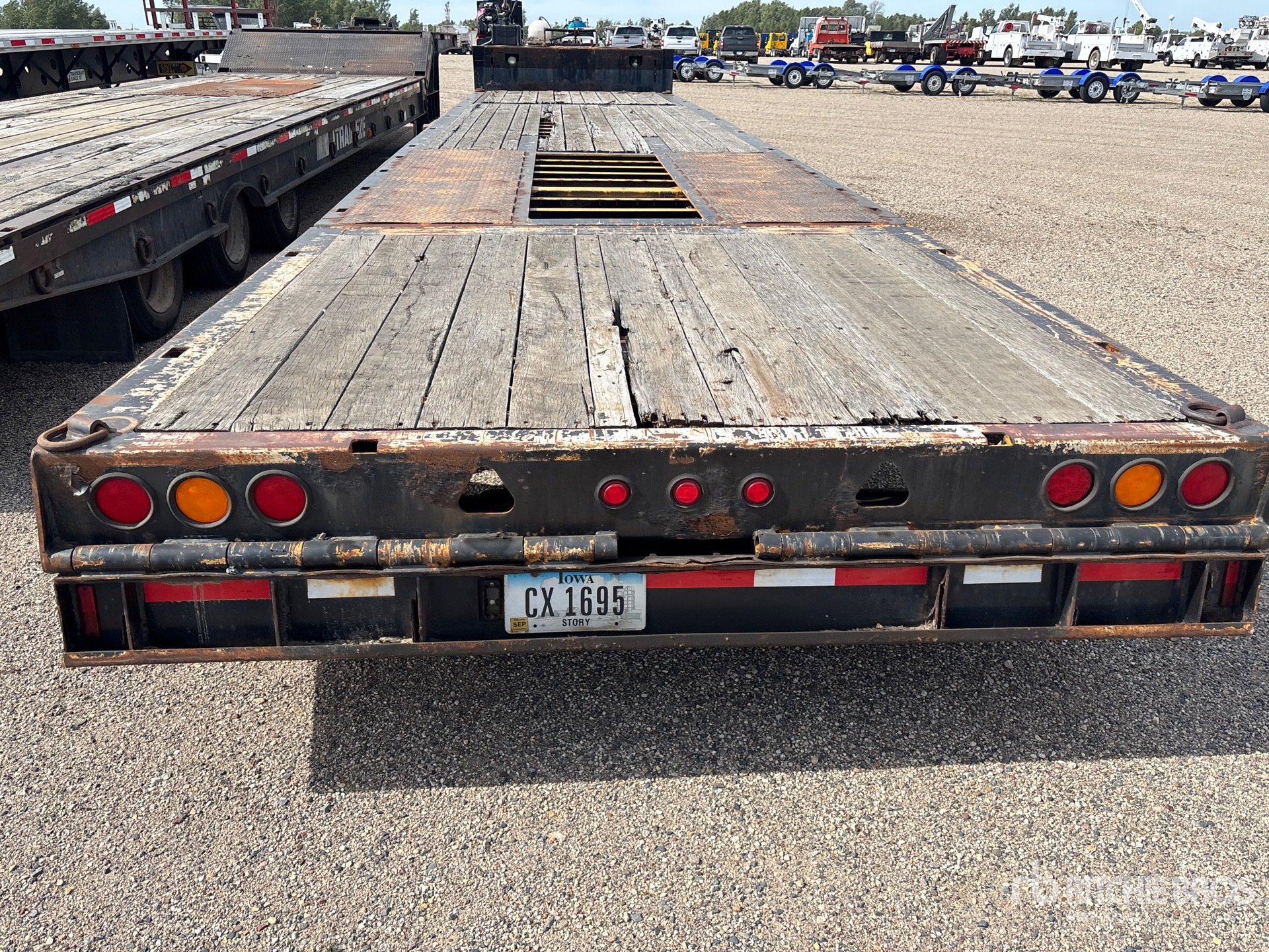 2012 Trail King TK70HT-482