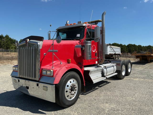 2010 Kenworth W900 6x4 T/A Day Cab Truck Tractor