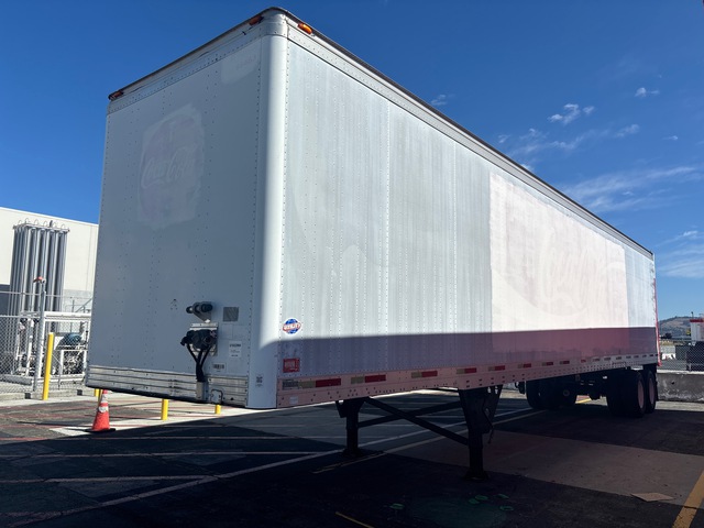 1997 Utility VS2DC 45 ft x 96 in T/A Van Trailer