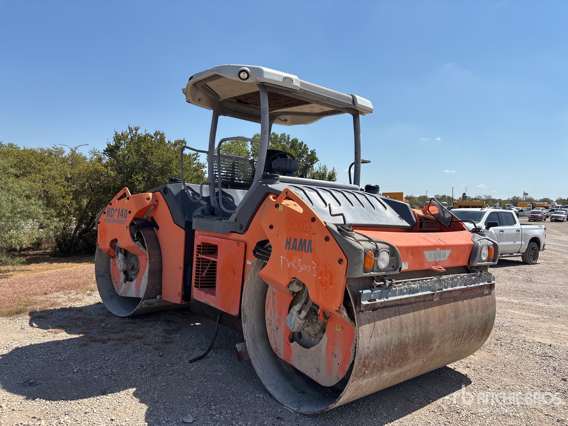 2012 Hamm HD140