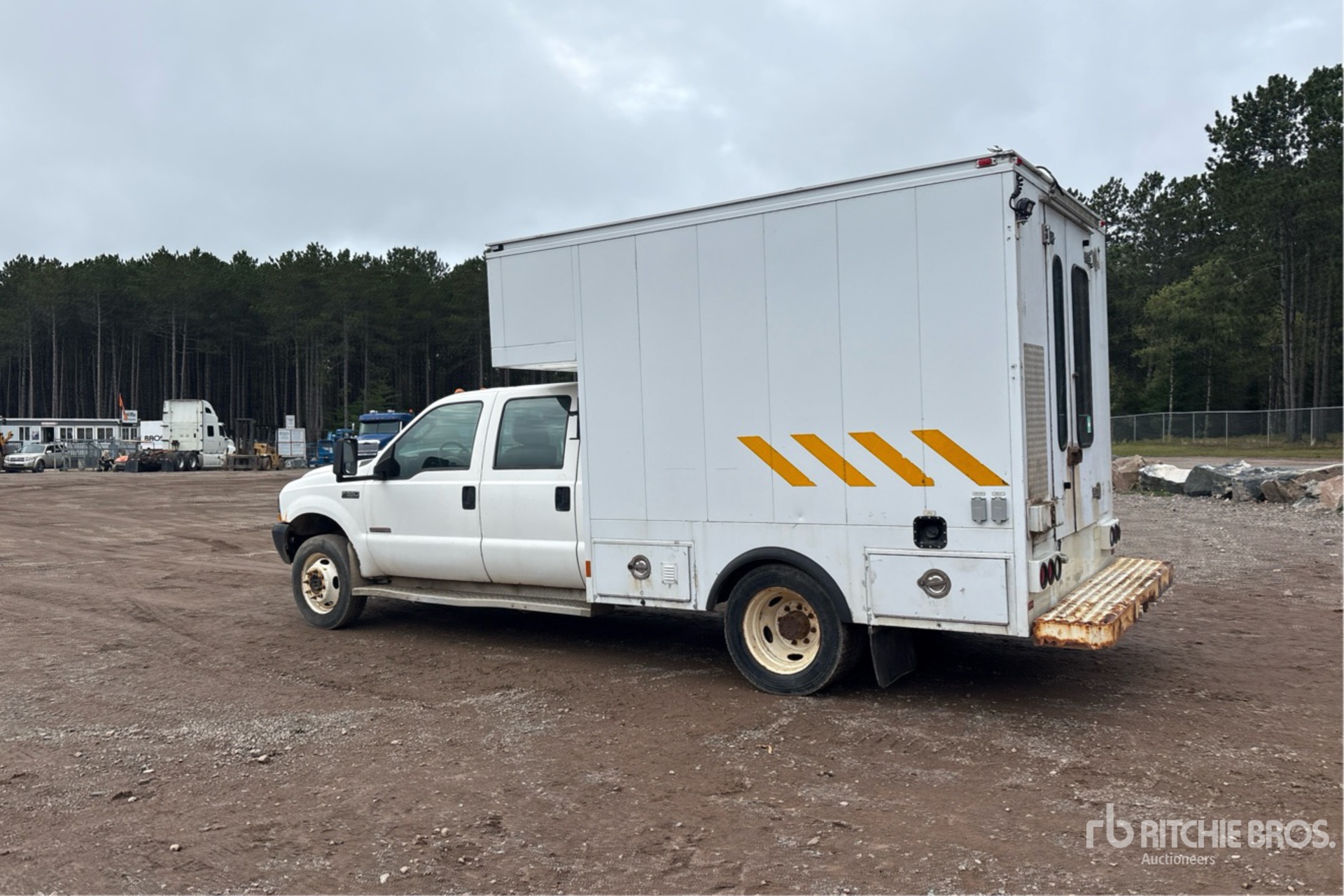 2004 Ford F-550