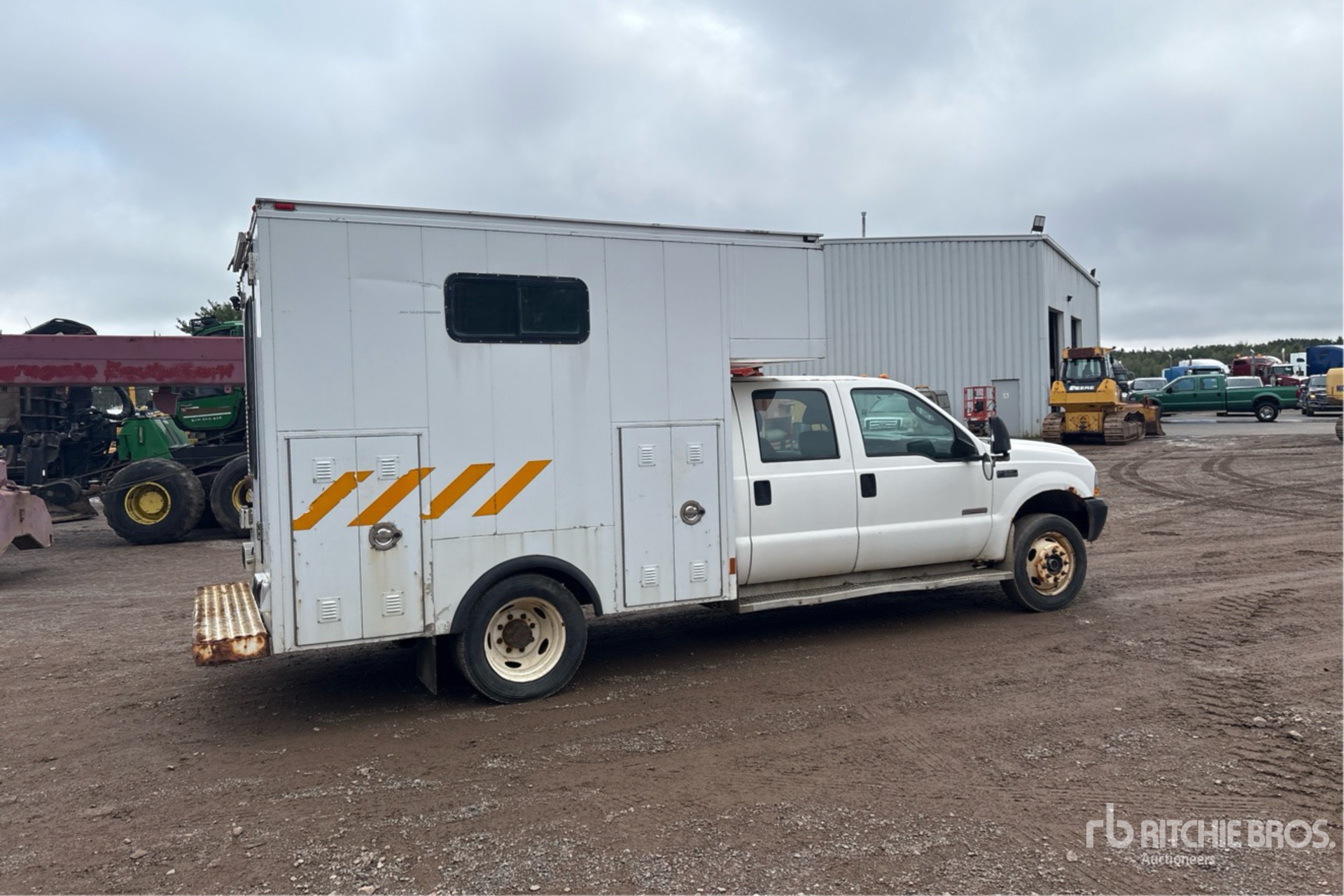 2004 Ford F-550
