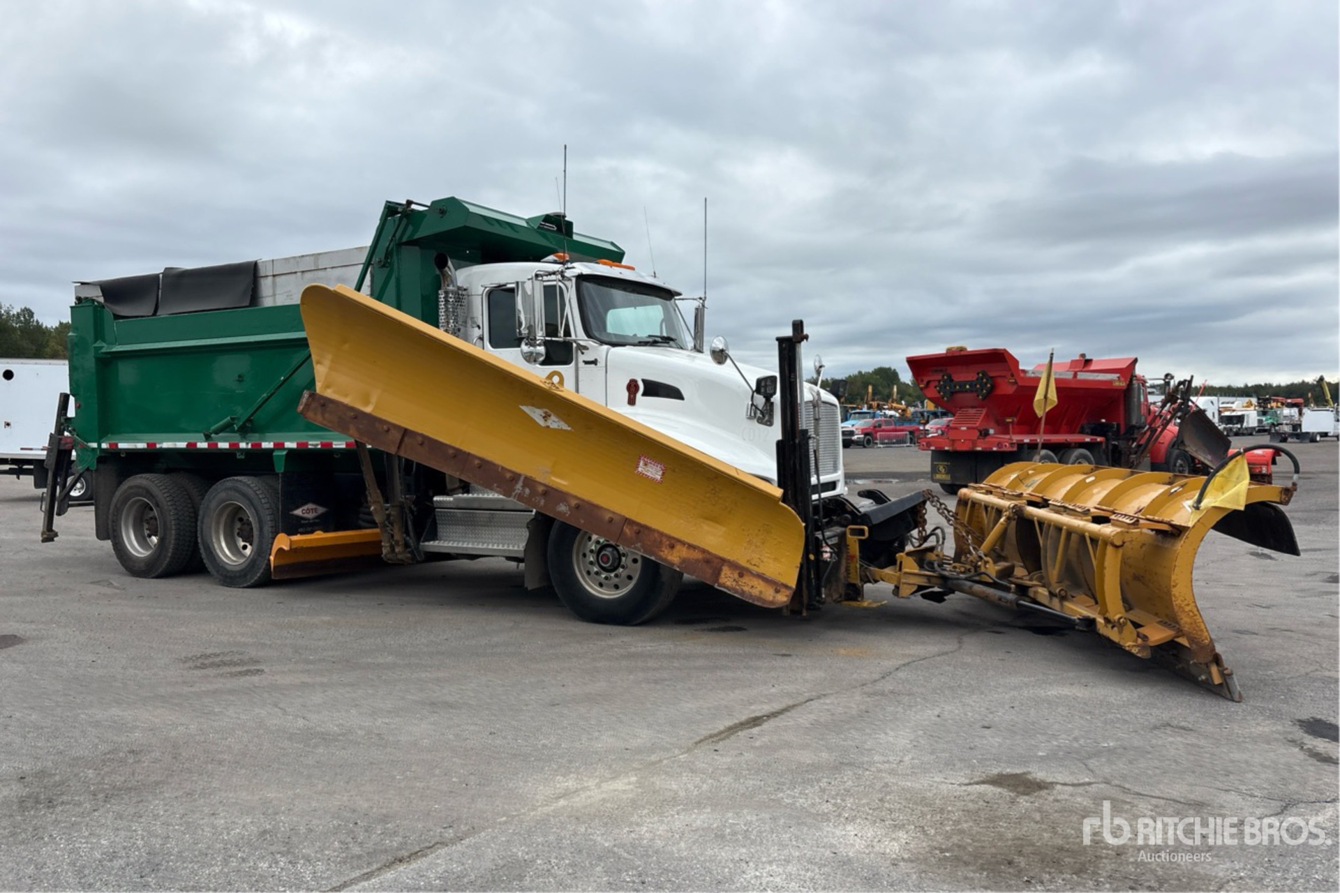 2019 Kenworth T440