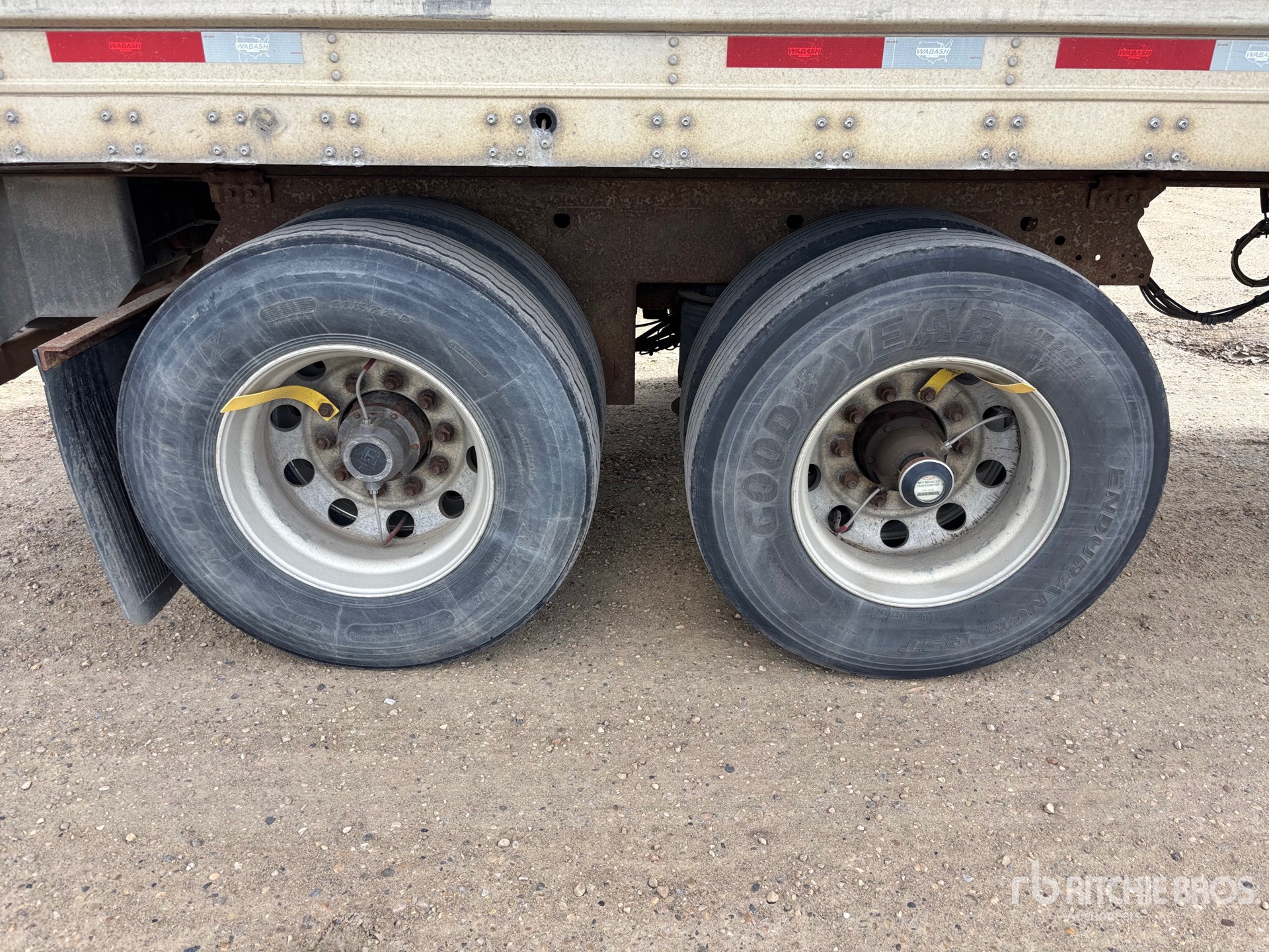 2016 Wabash 30 ft x 102 in T/A