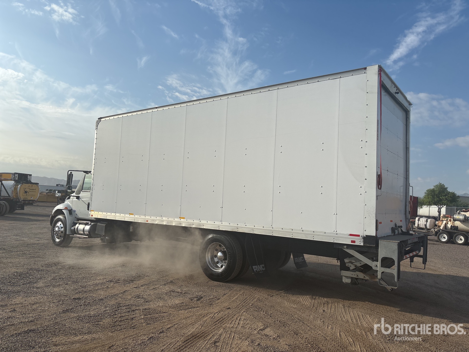 2019 International 4300 SBA