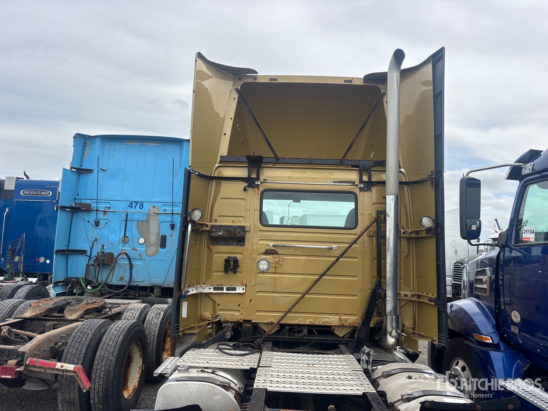 2012 Volvo VNL