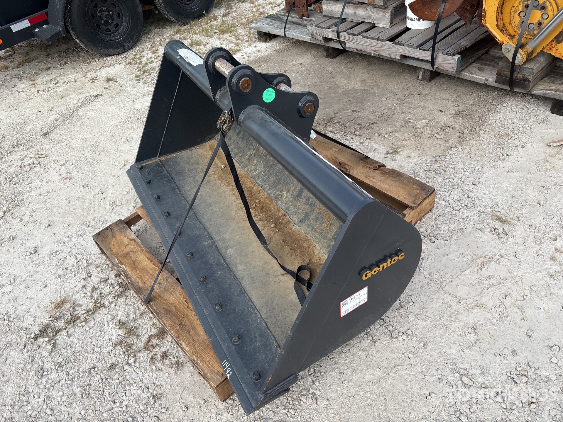 Gentech 60 in Ditching (Unused)