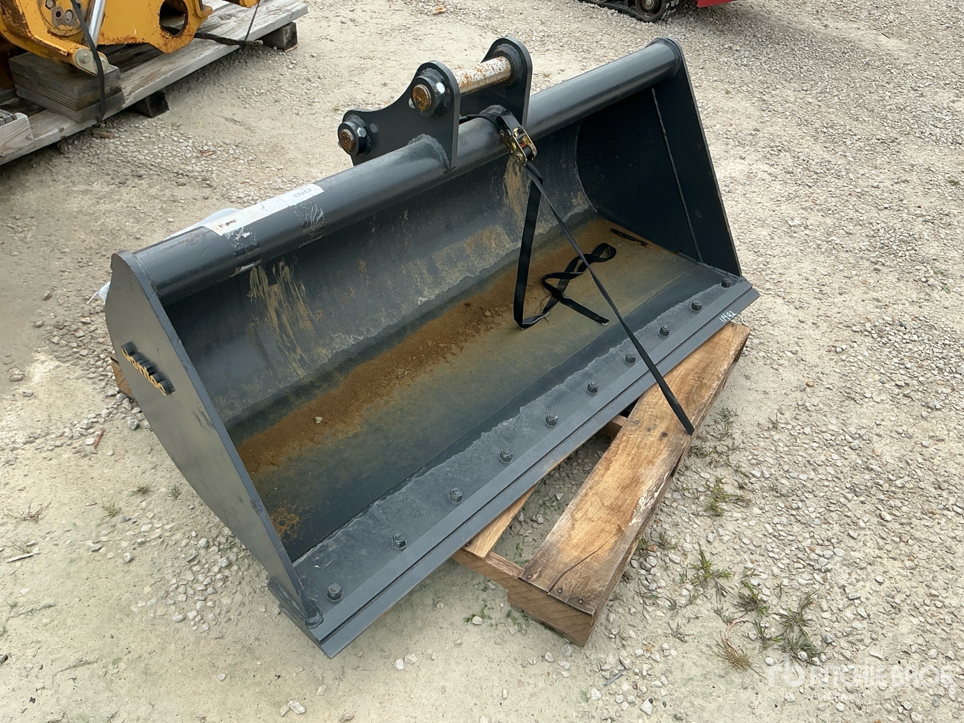 Gentech 60 in Ditching (Unused)