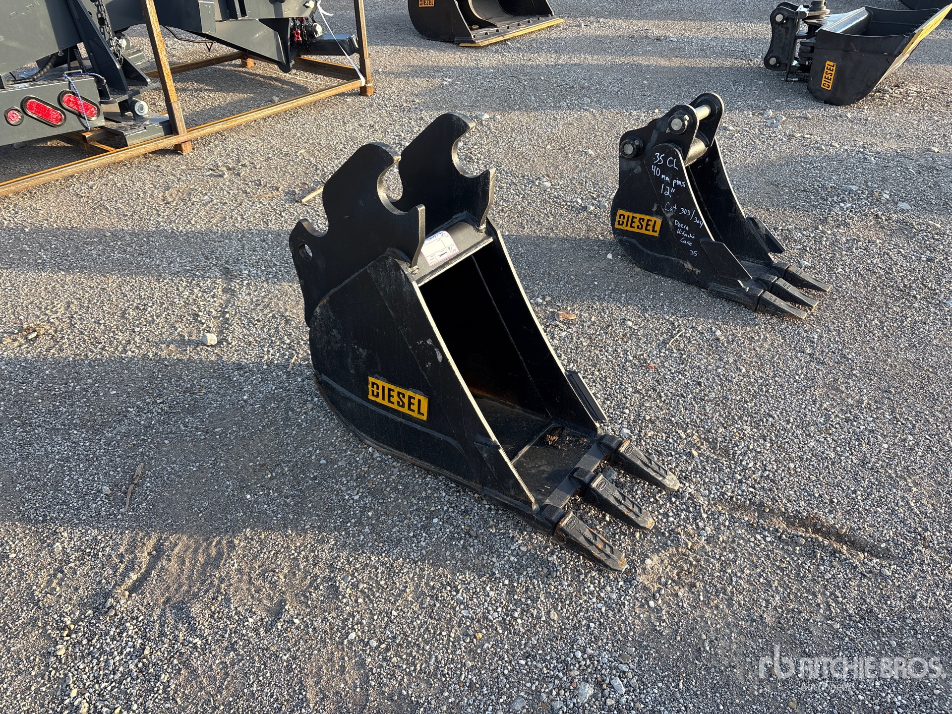 Kubota 12 IN DIGGING - FITS KX057, U48/U55