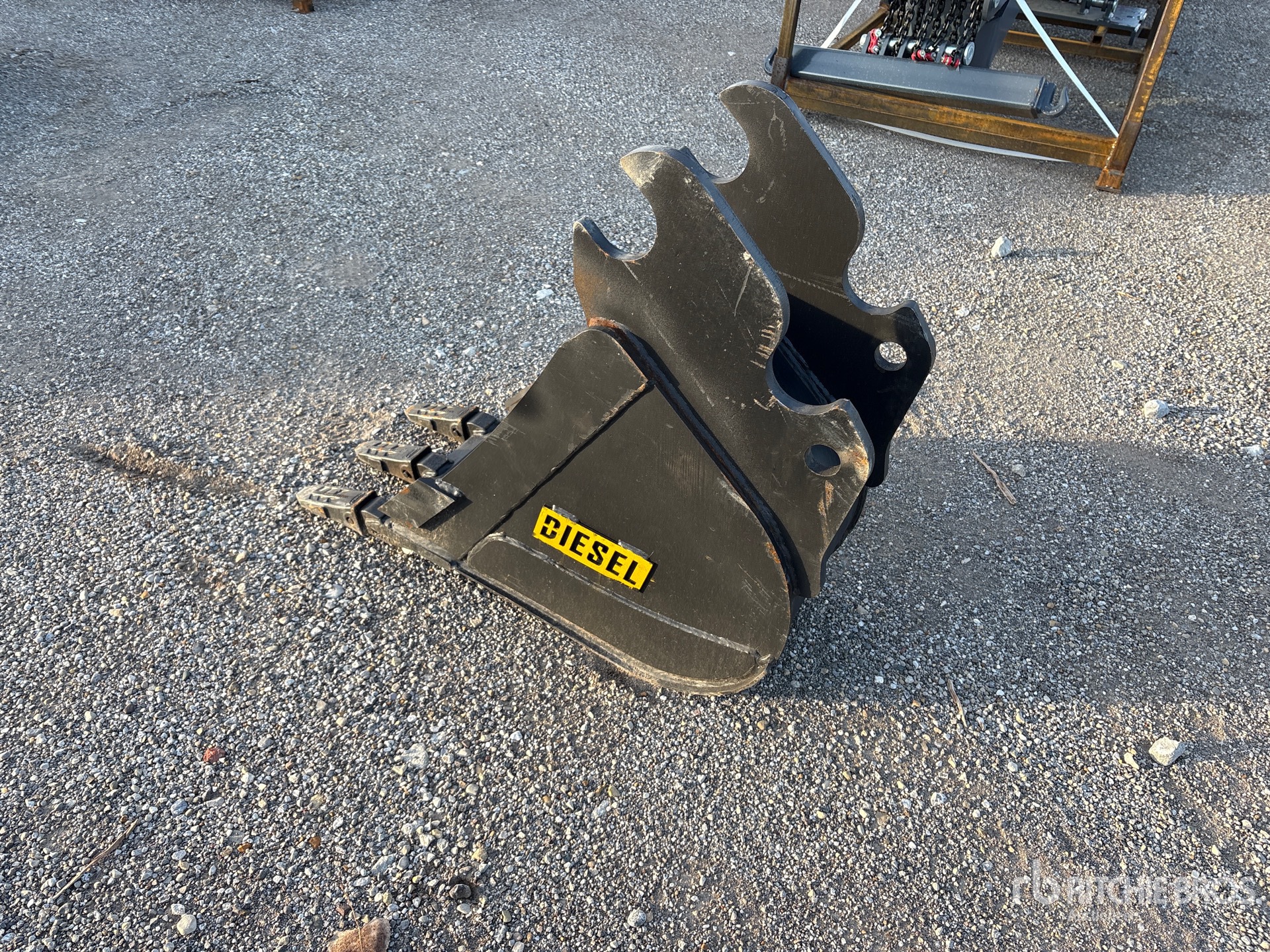 Kubota 12 IN DIGGING - FITS KX057, U48/U55