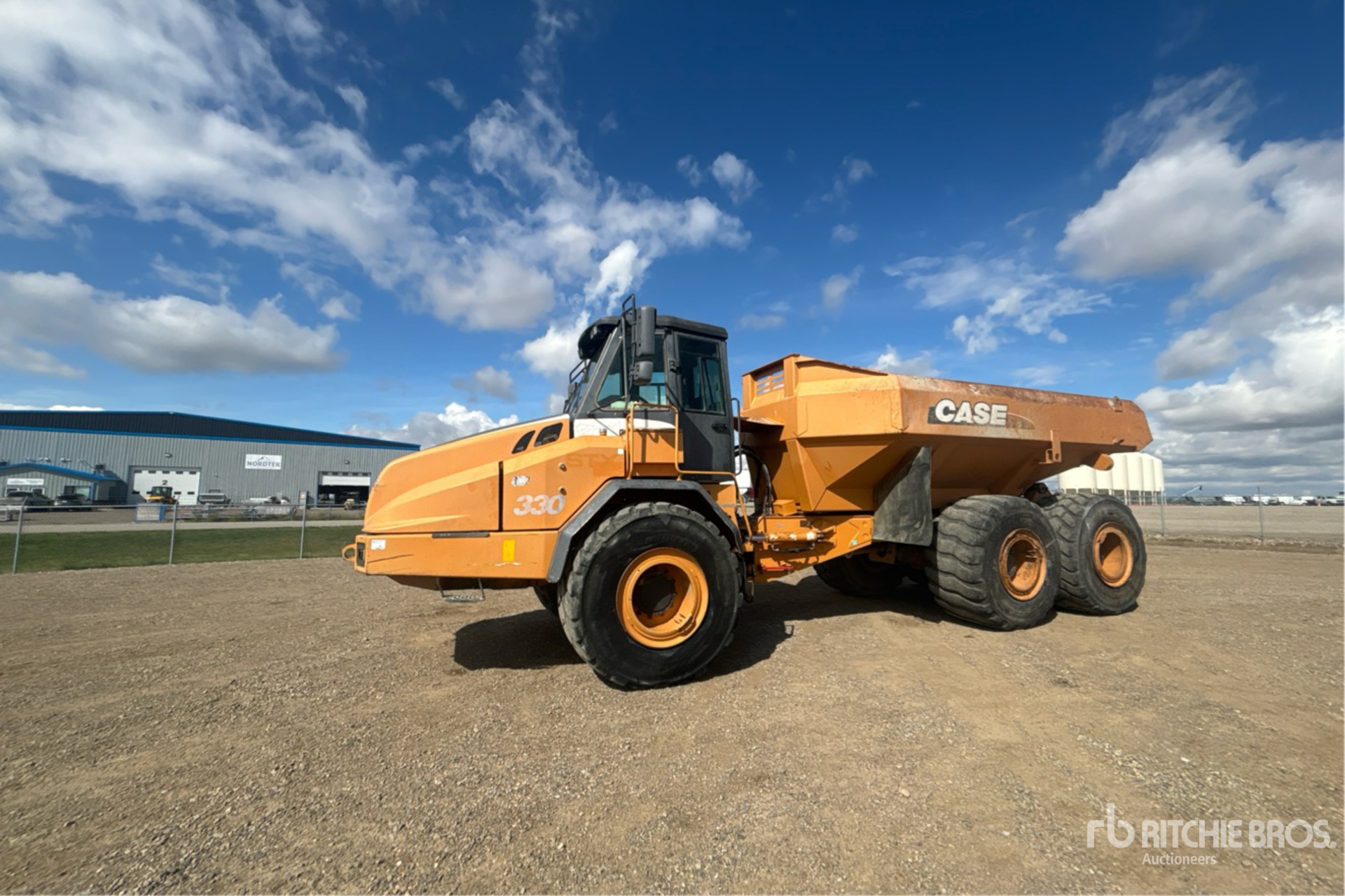 2006 Case 330