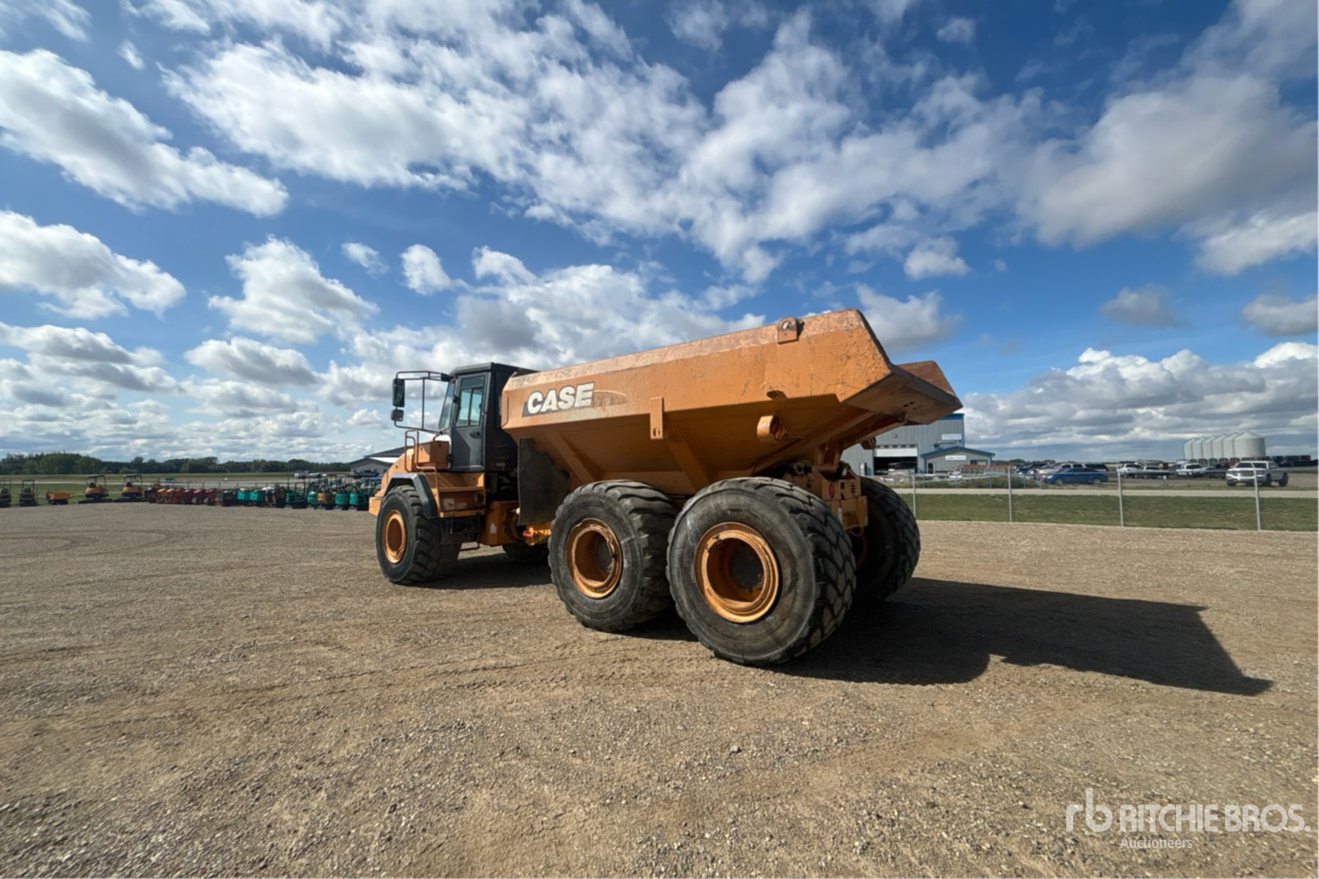 2006 Case 330