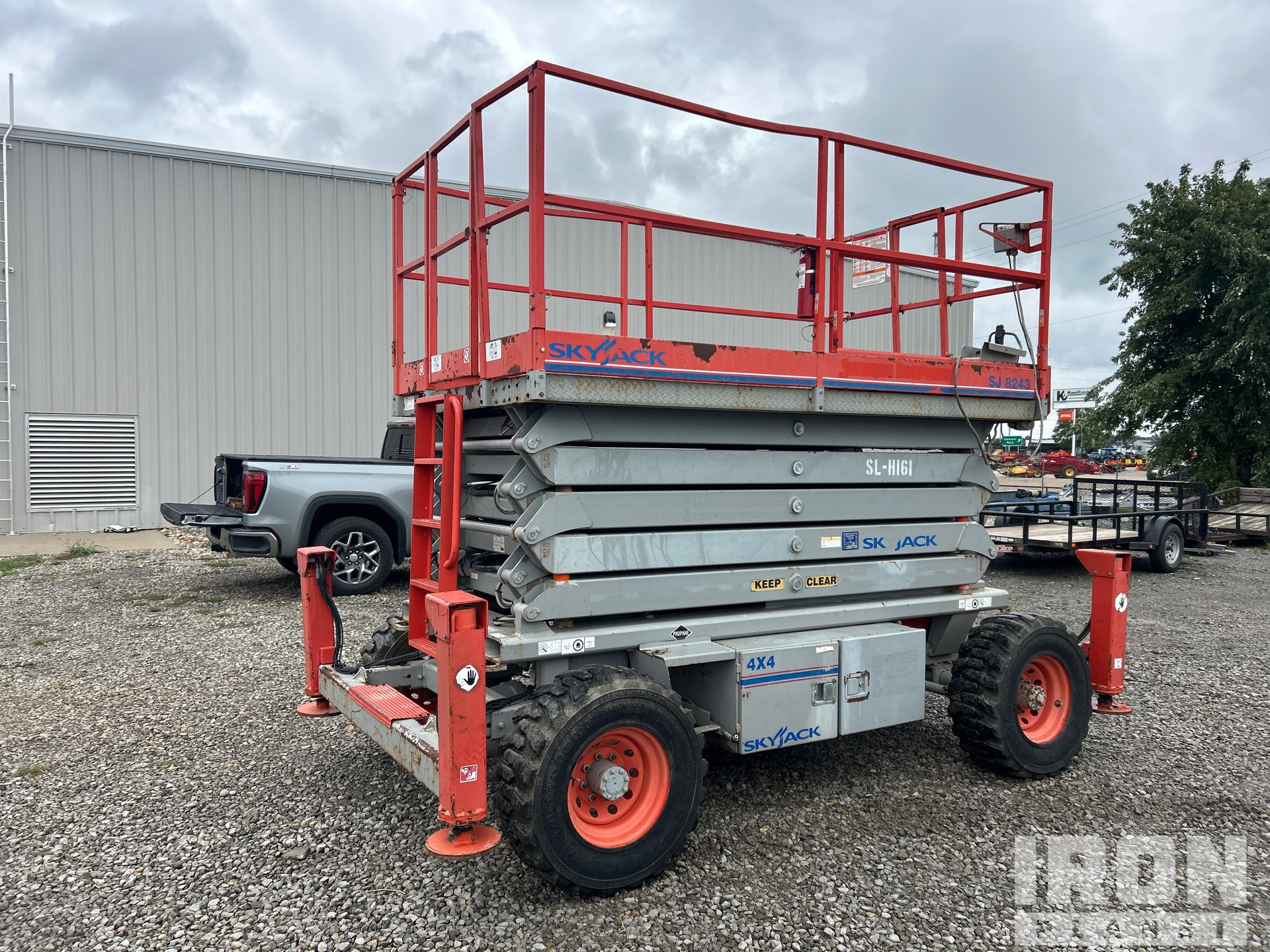2011 Skyjack SJ8243