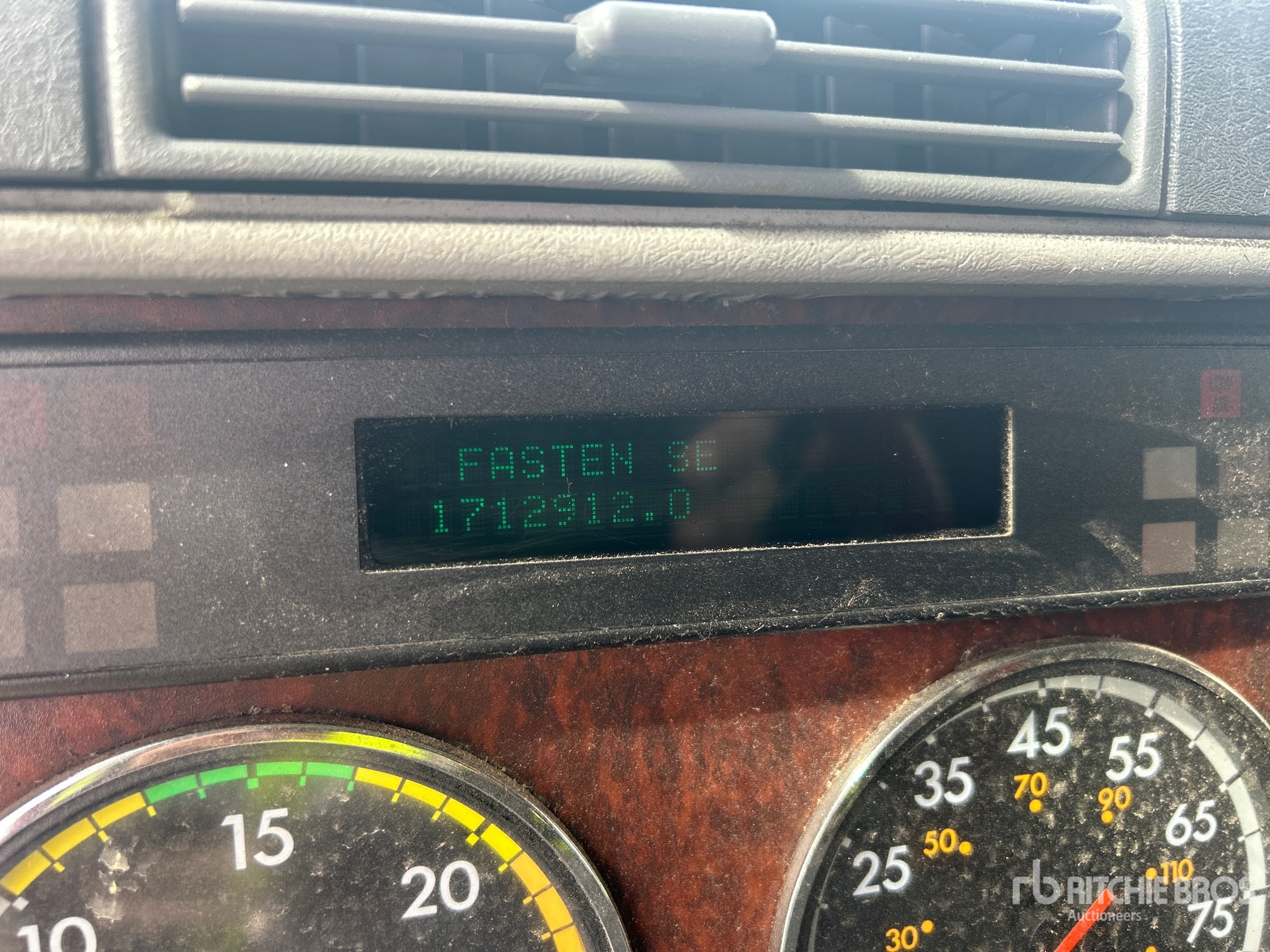 2003 Freightliner CST120