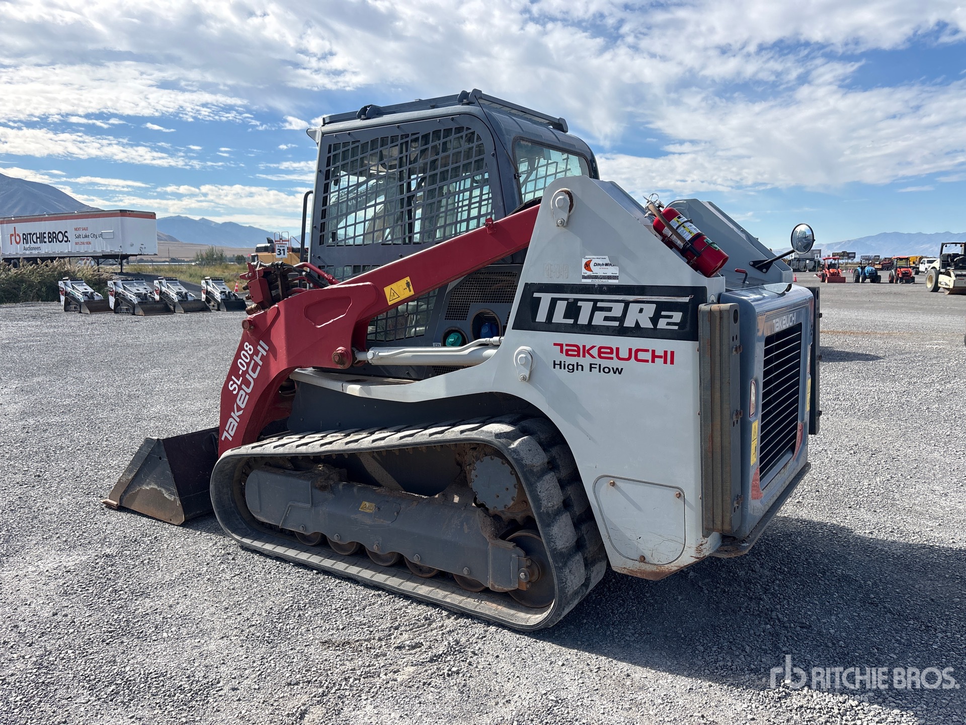 2021 Takeuchi TL12R2