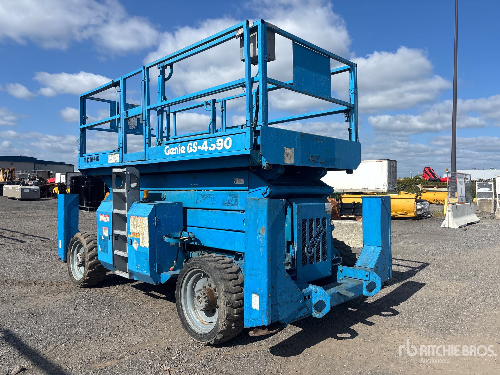 2003 Genie GS4390