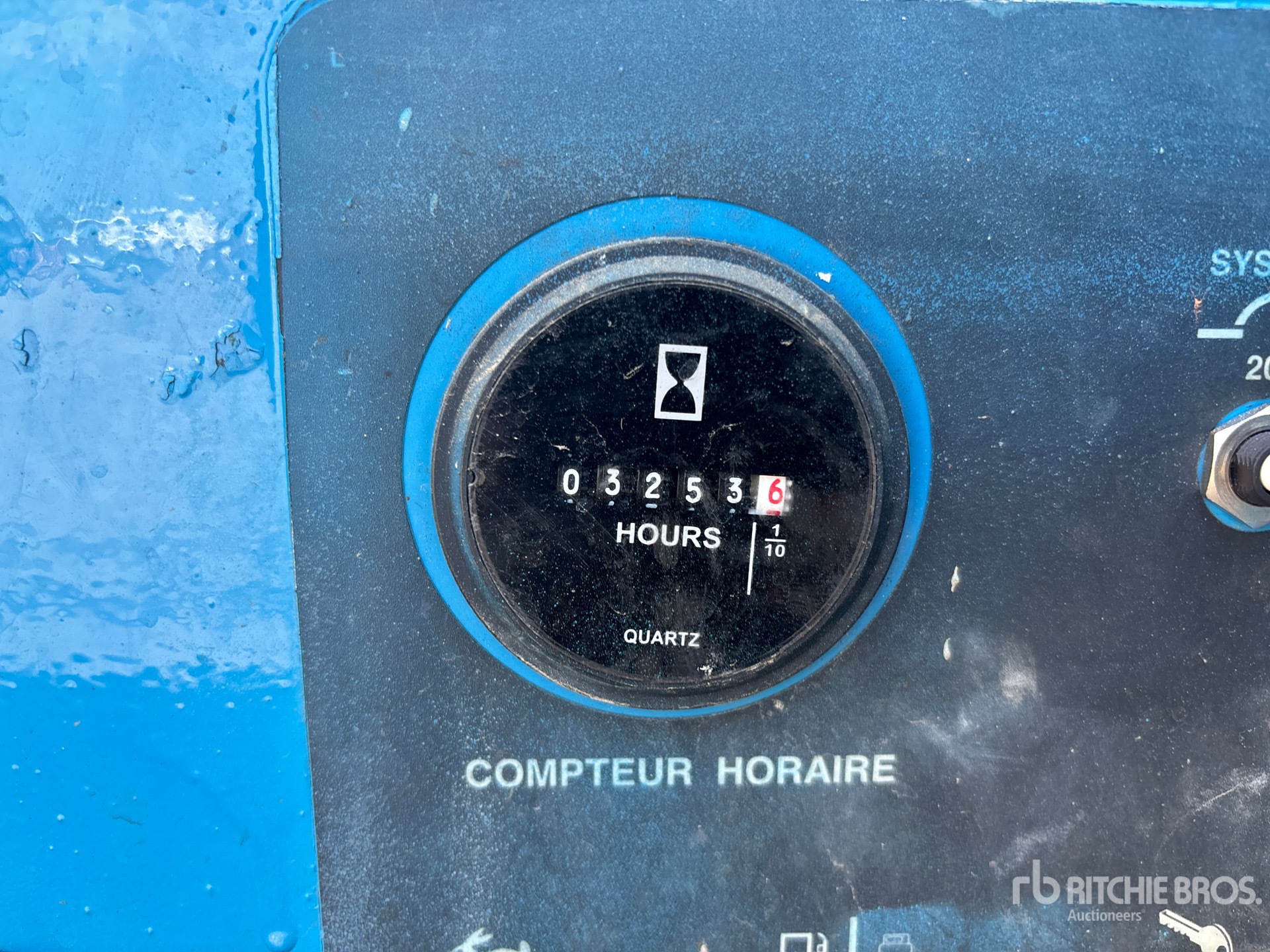 2003 Genie GS4390