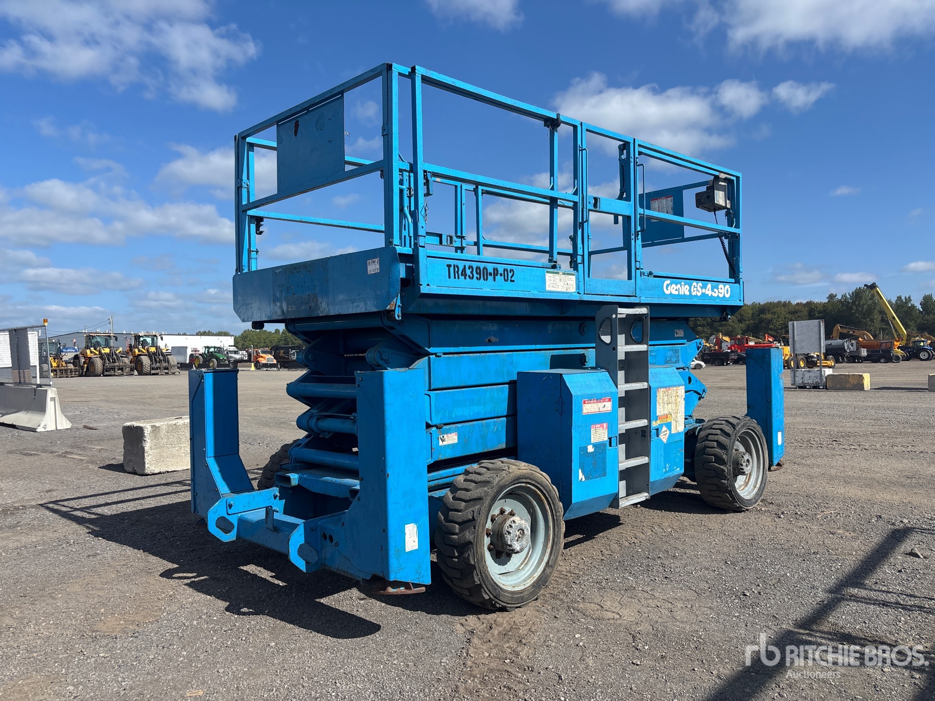2003 Genie GS4390